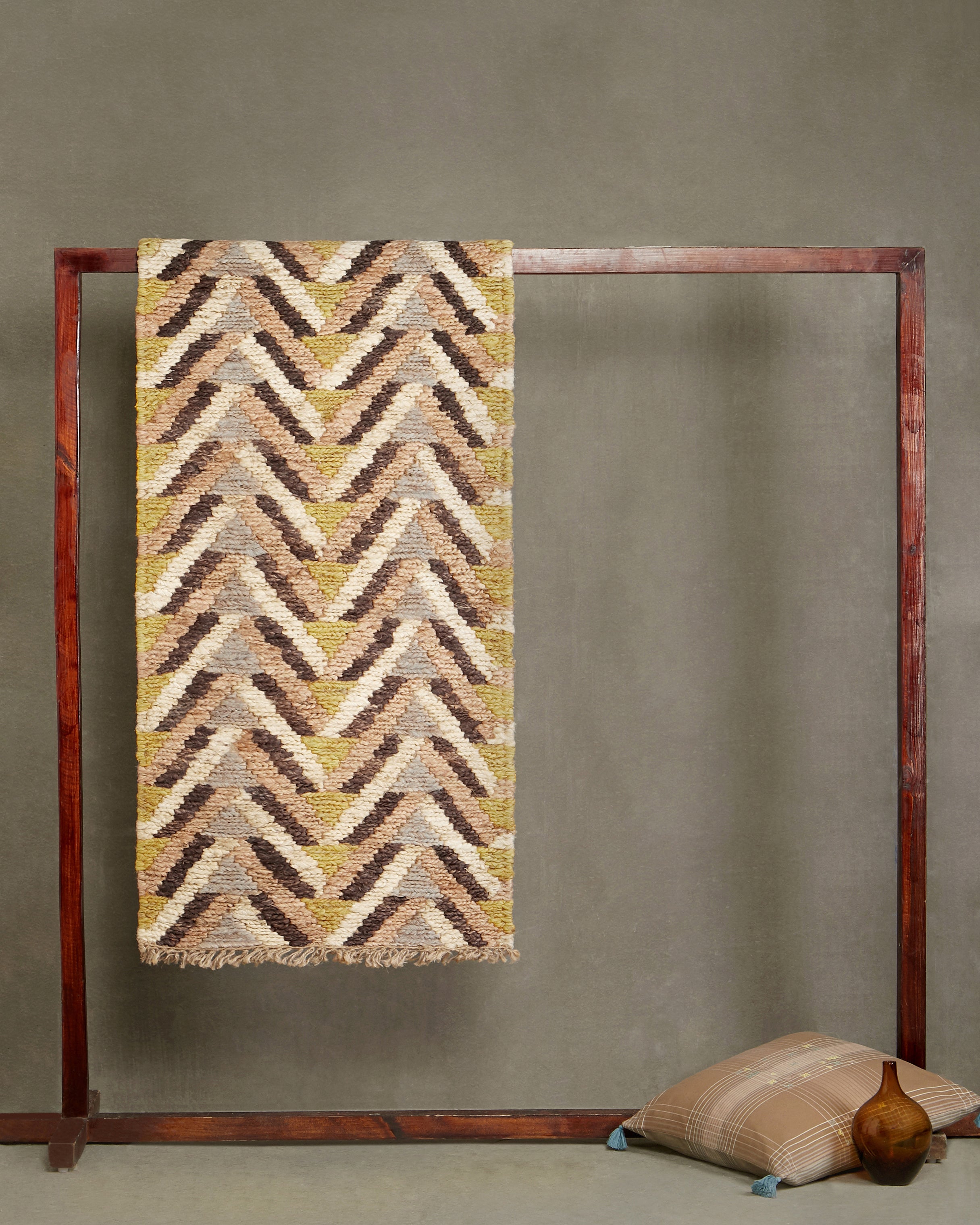 Direction Bhadohi Soumak Jute Rug