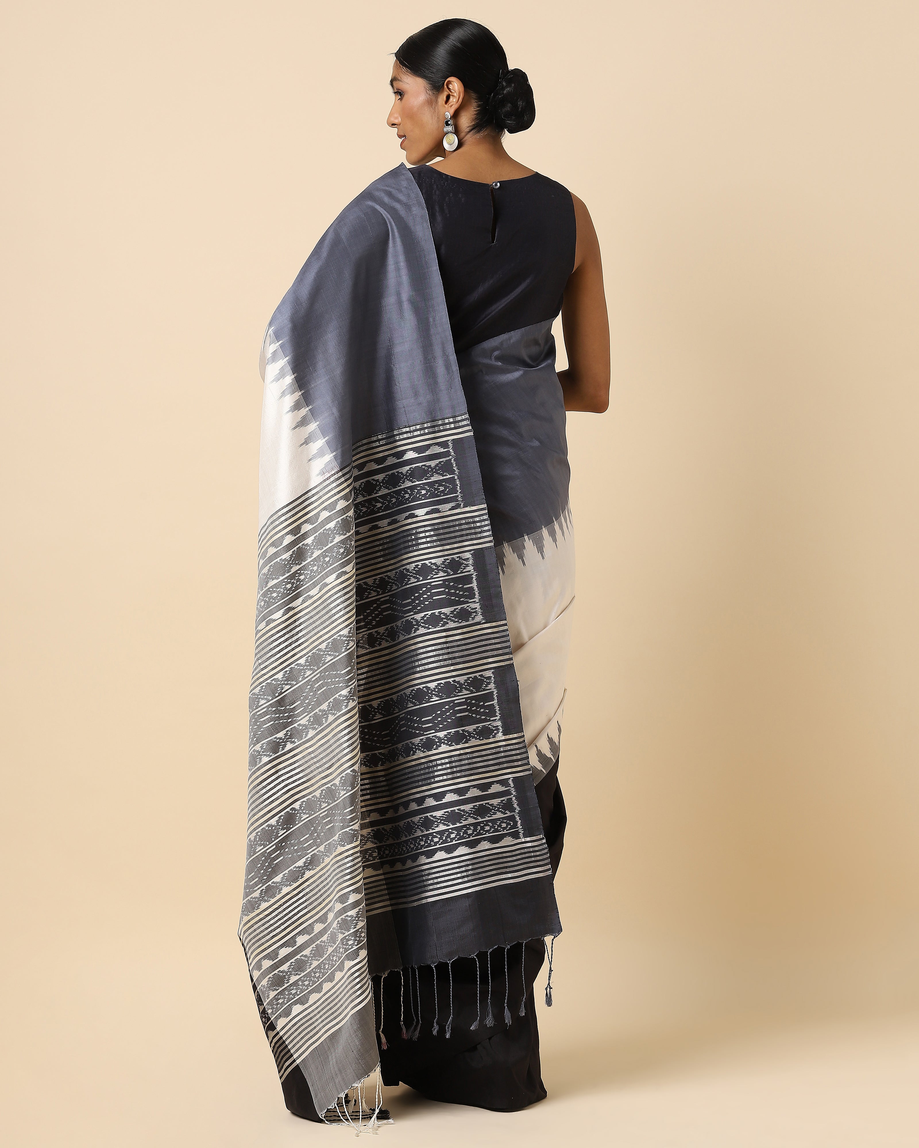 Tabai Pochampally Weft Ikat Silk Saree