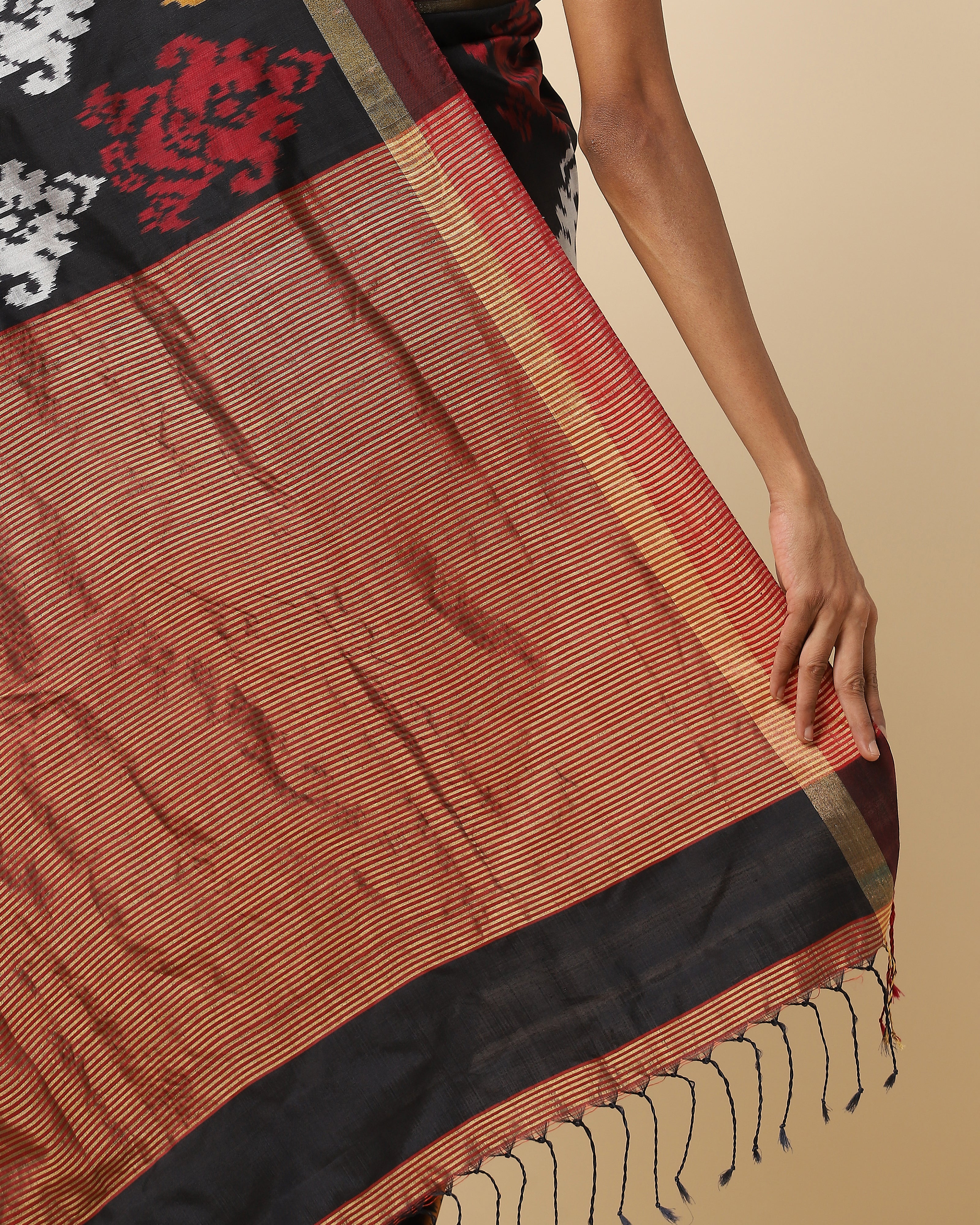 Urvi Pochampally Weft Ikat Silk Saree