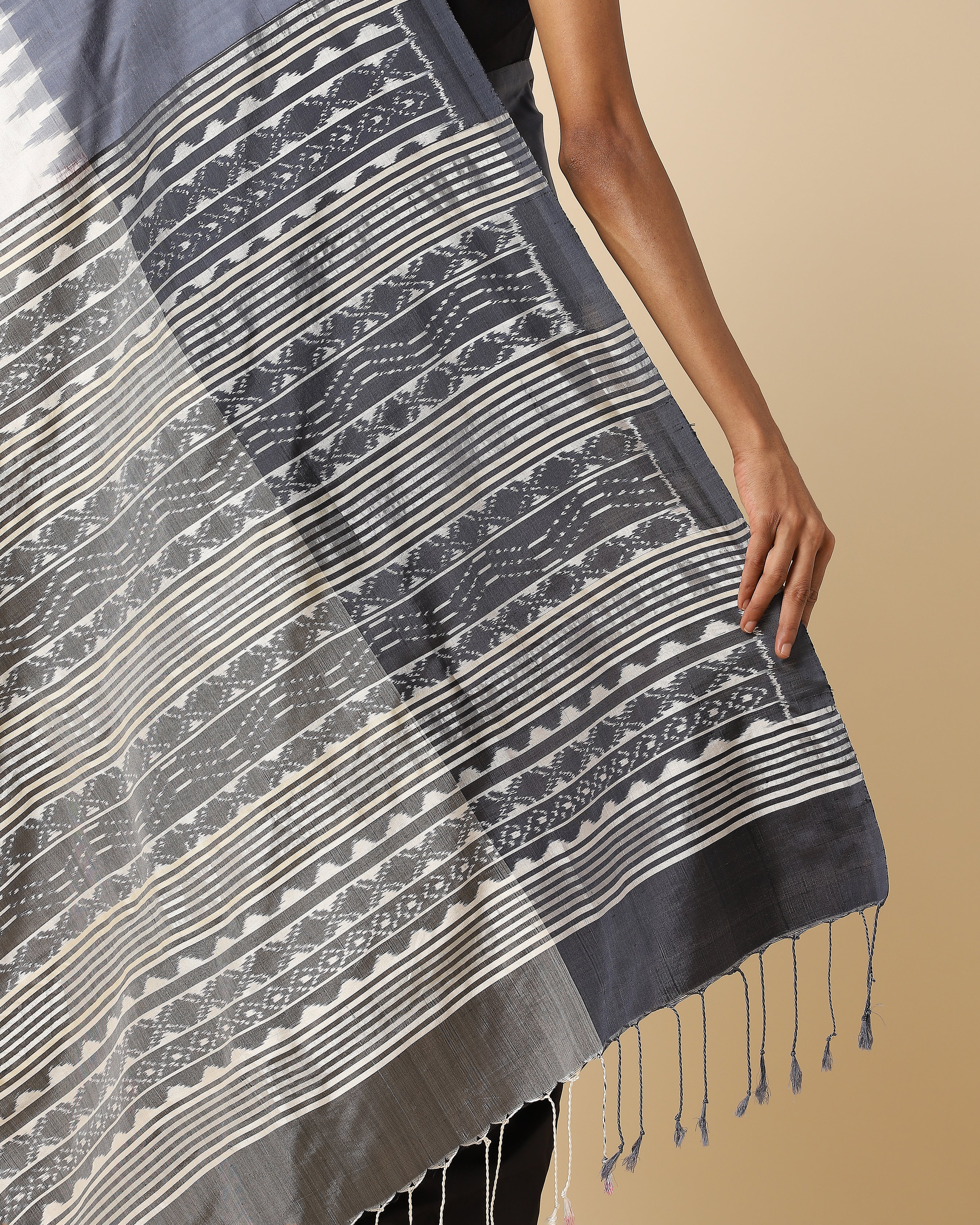 Tabai Pochampally Weft Ikat Silk Saree