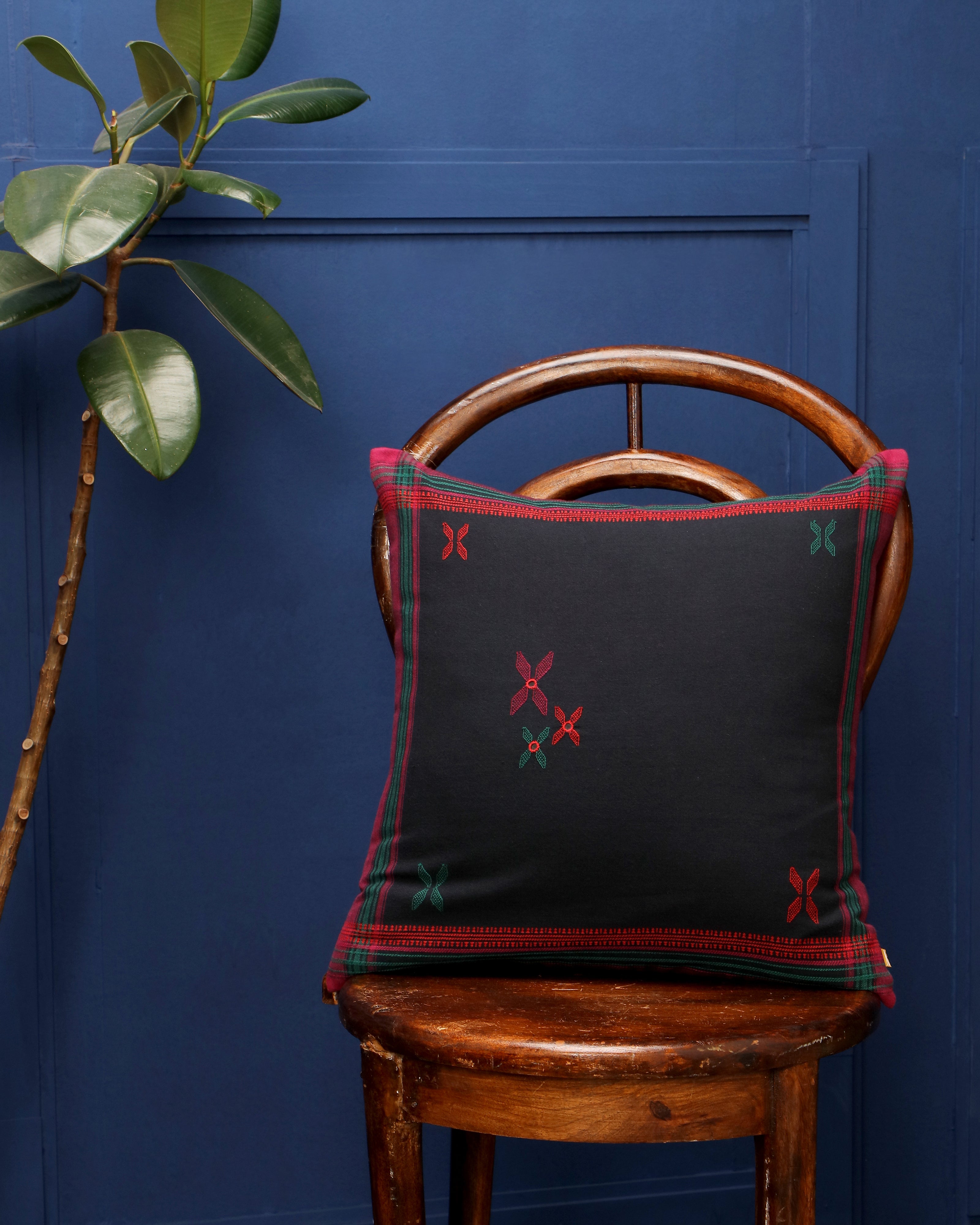 Alyssa Bhujodi Extra Weft Cotton Cushion Cover