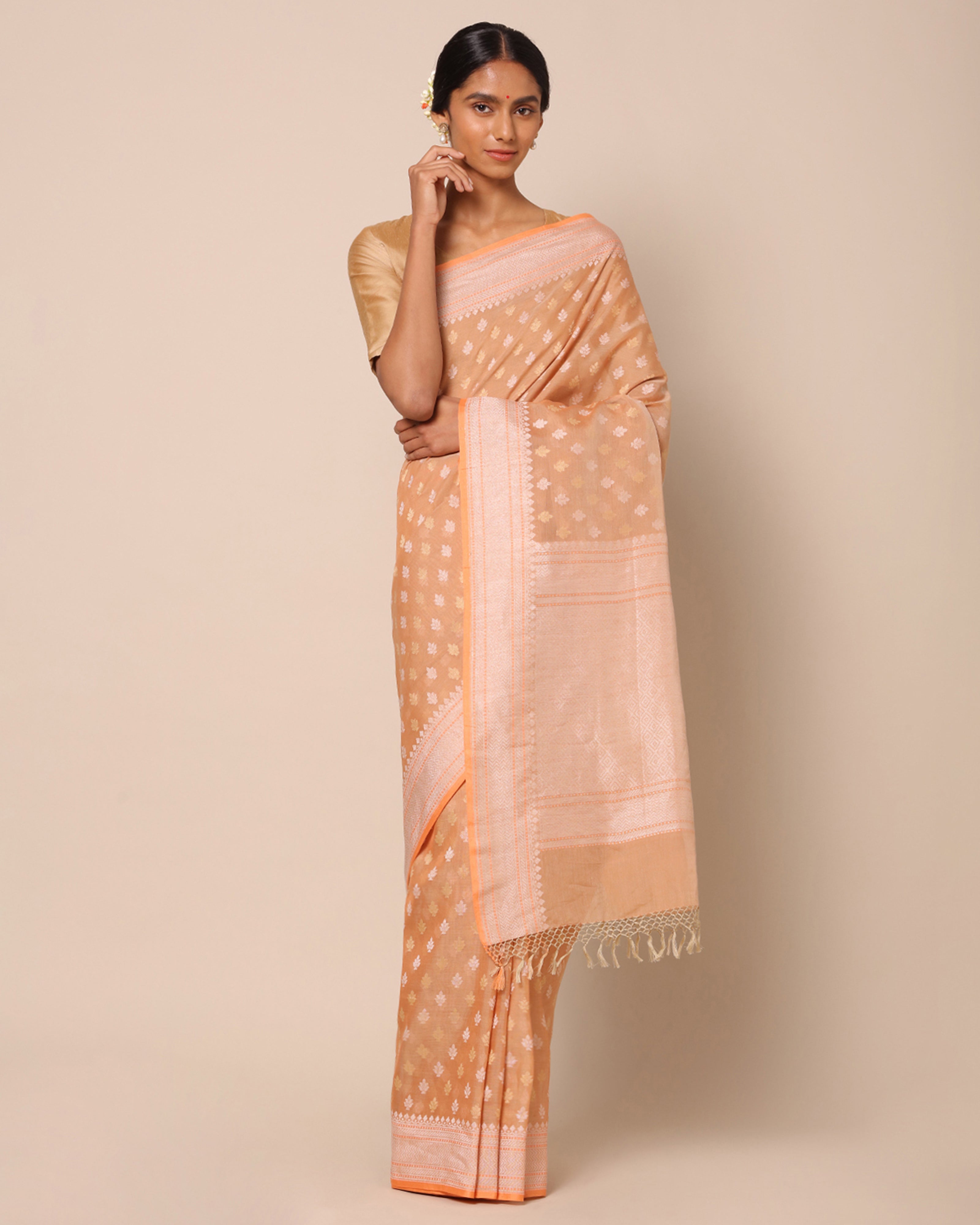 Nurvi Banarasi Kadwa Cotton Saree