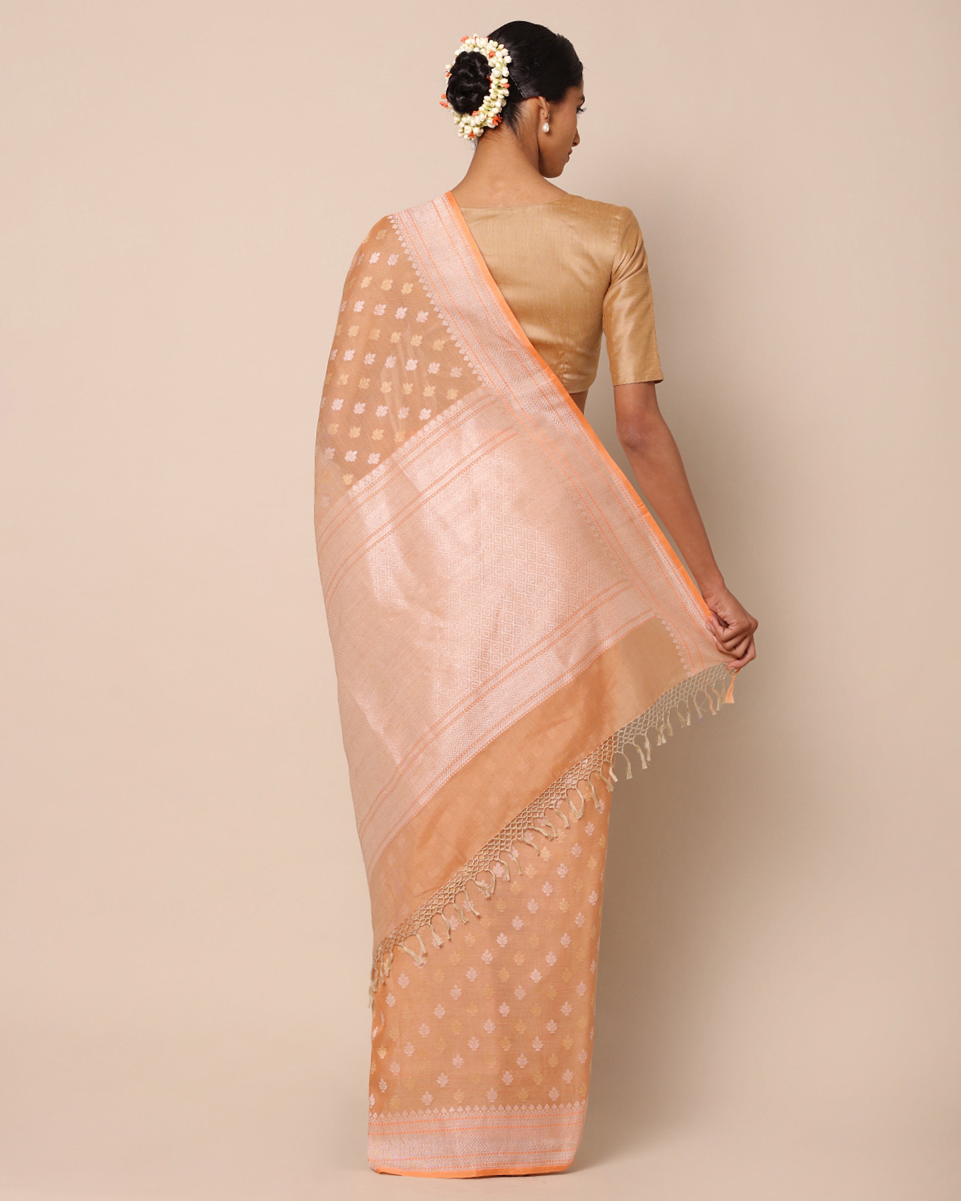 Nurvi Banarasi Kadwa Cotton Saree