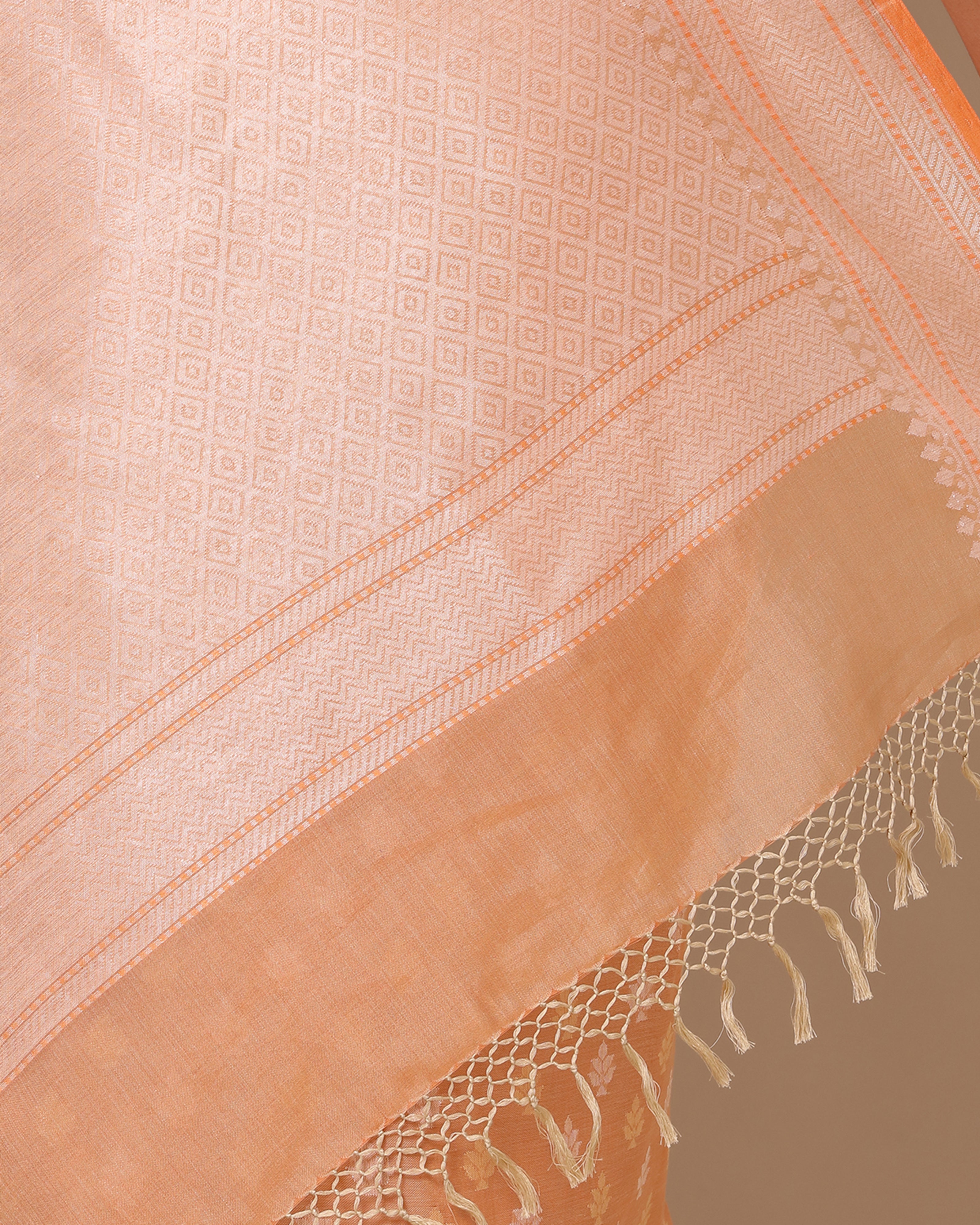 Nurvi Banarasi Kadwa Cotton Saree