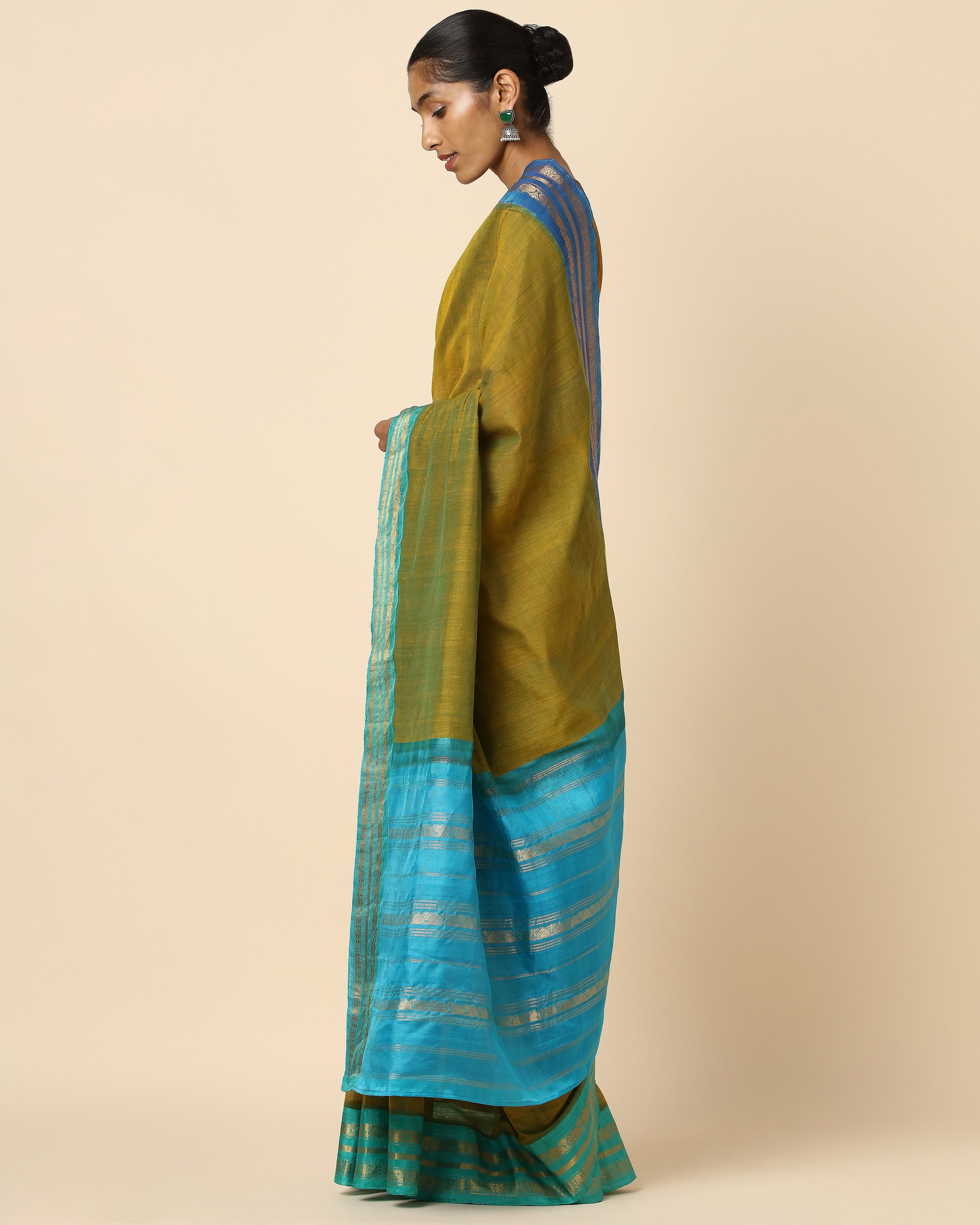 Anu Gadwal Kuttu Weave Cotton Silk Saree