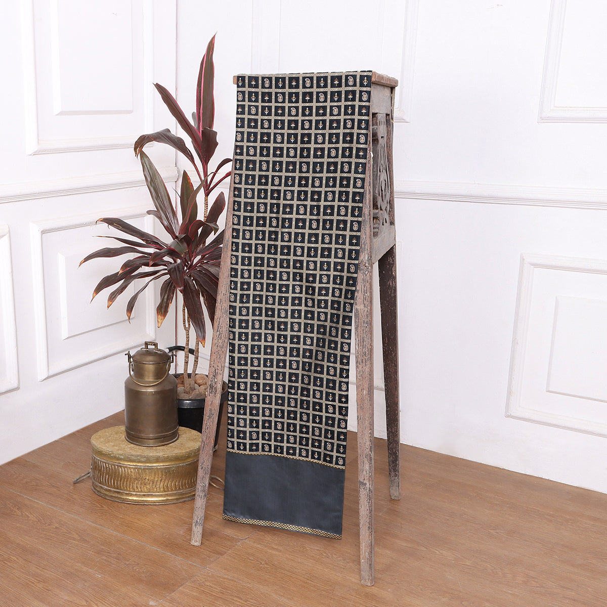 Brindavan Banarasi Powdi Silk Table Runner