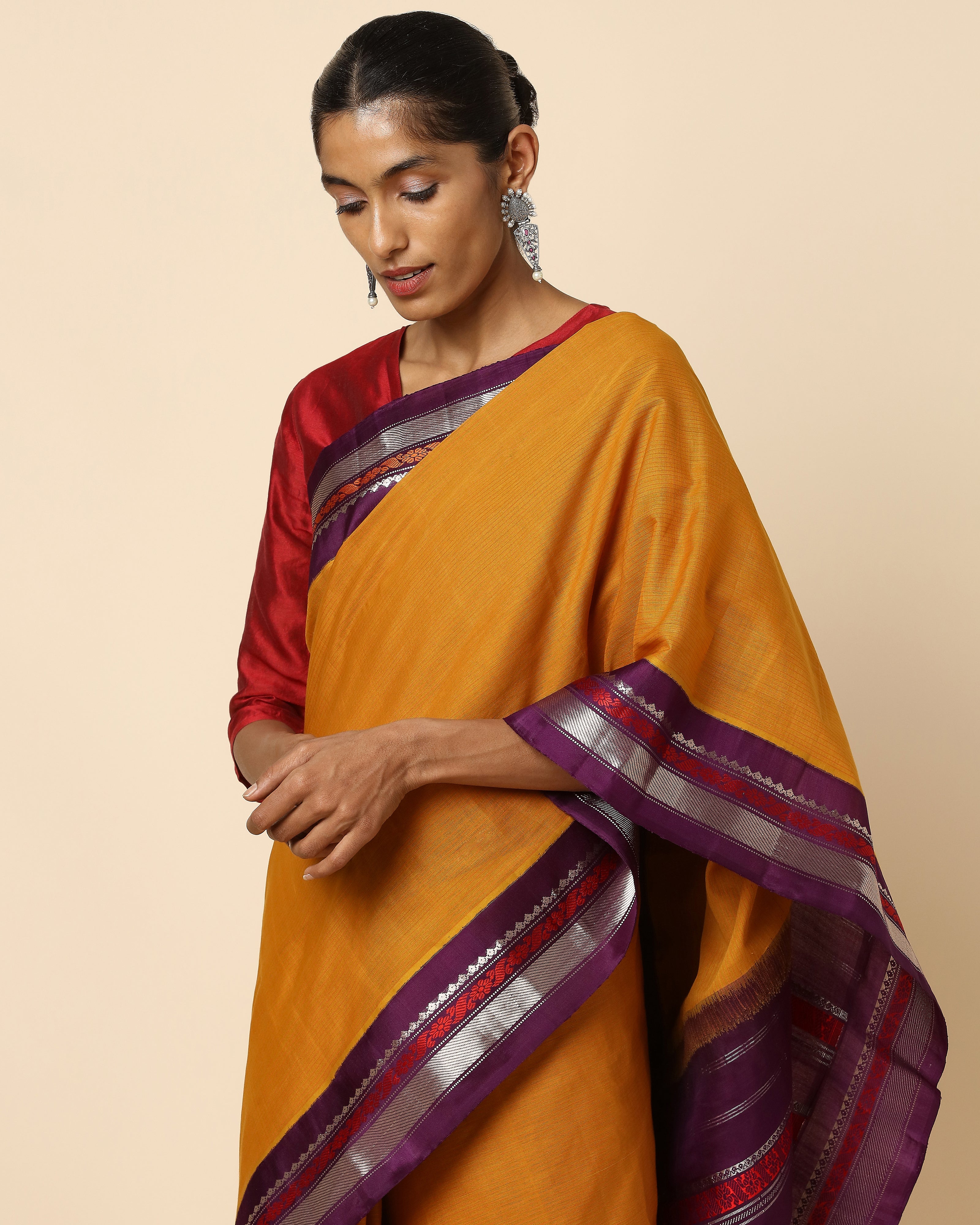 Mandarika Gadwal Kuttu Weave Cotton Silk Saree