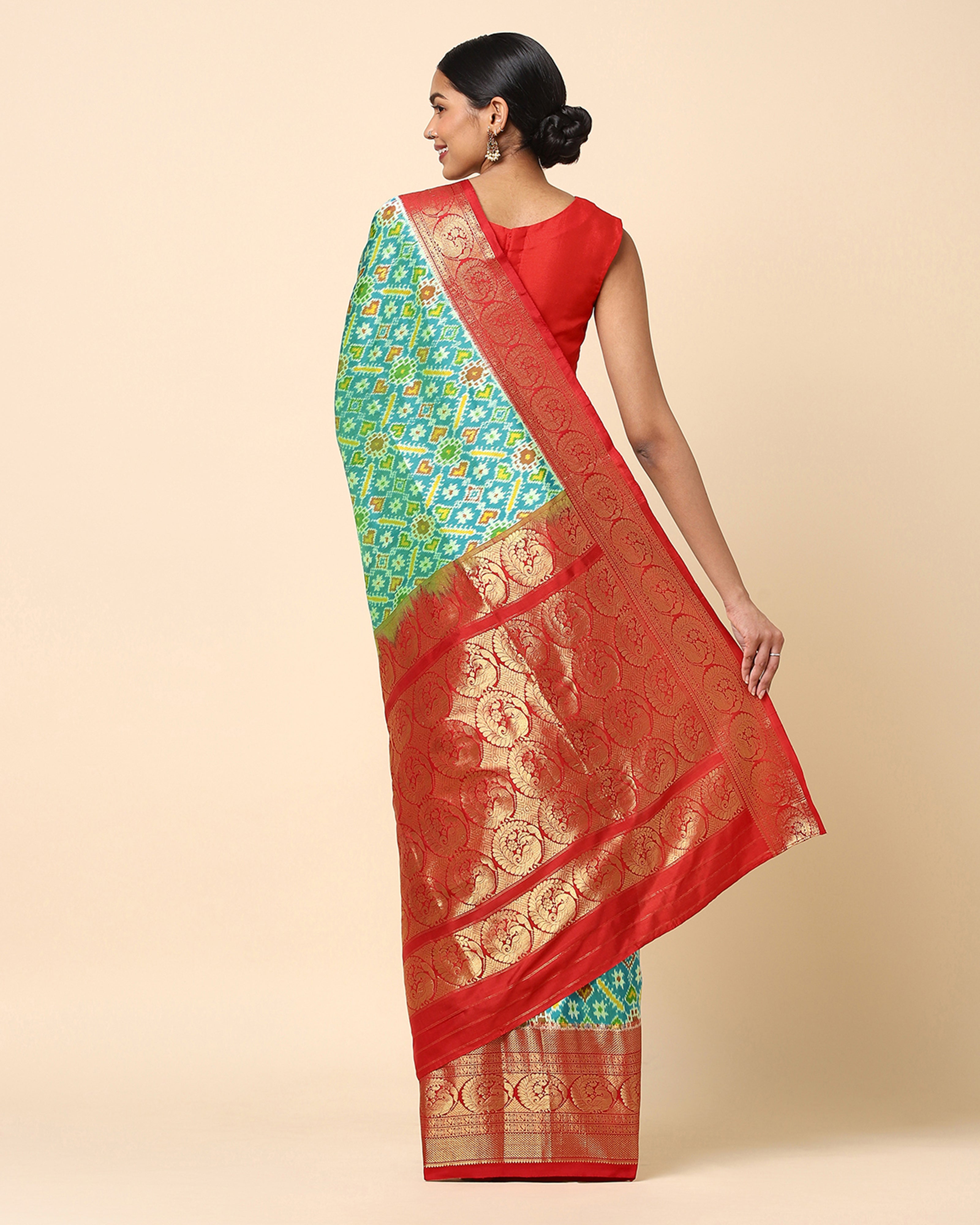 Aabha Pochampally Weft Ikat Silk Saree