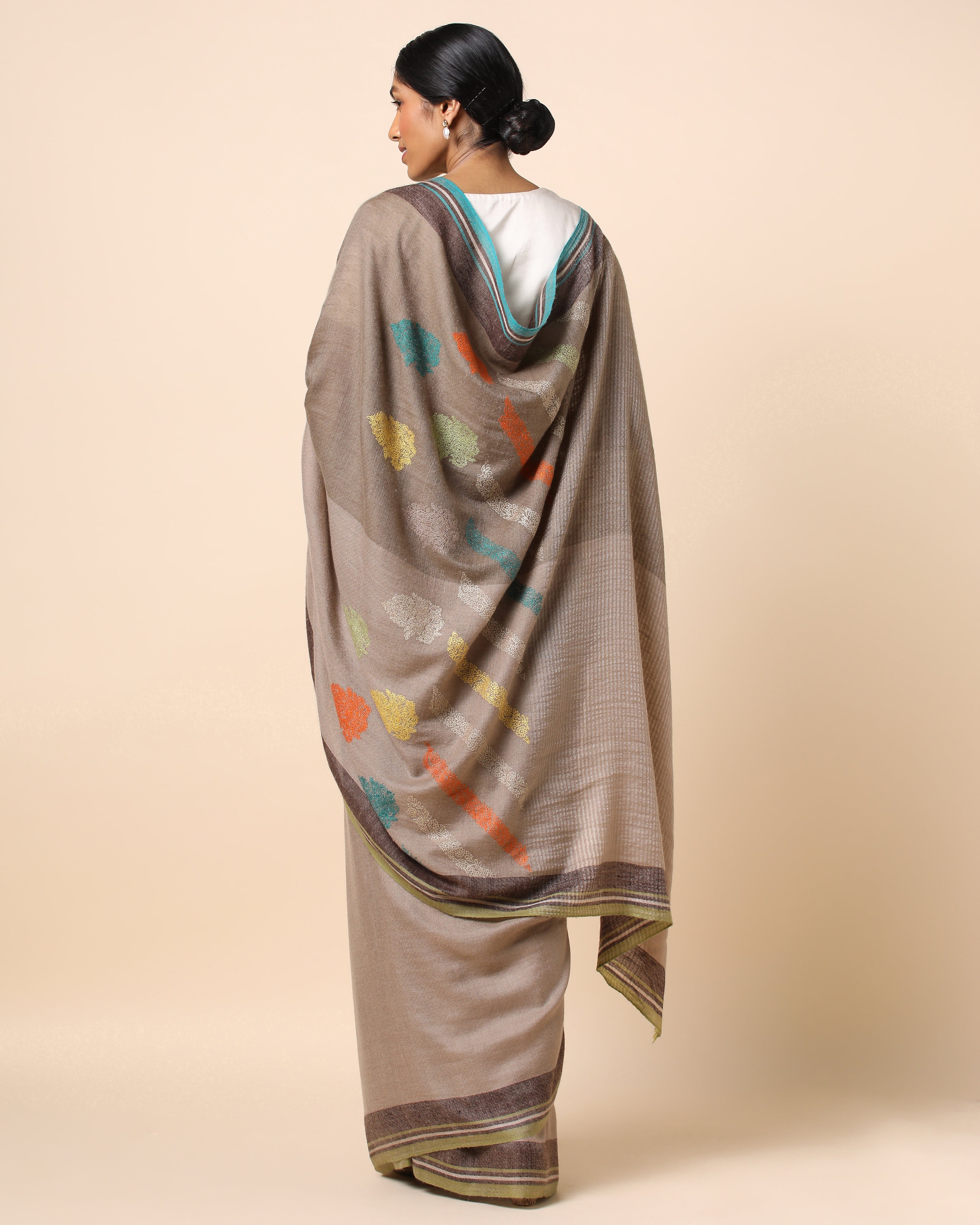 Maayan Kashmir Sozni Embroidery Pashmina Saree