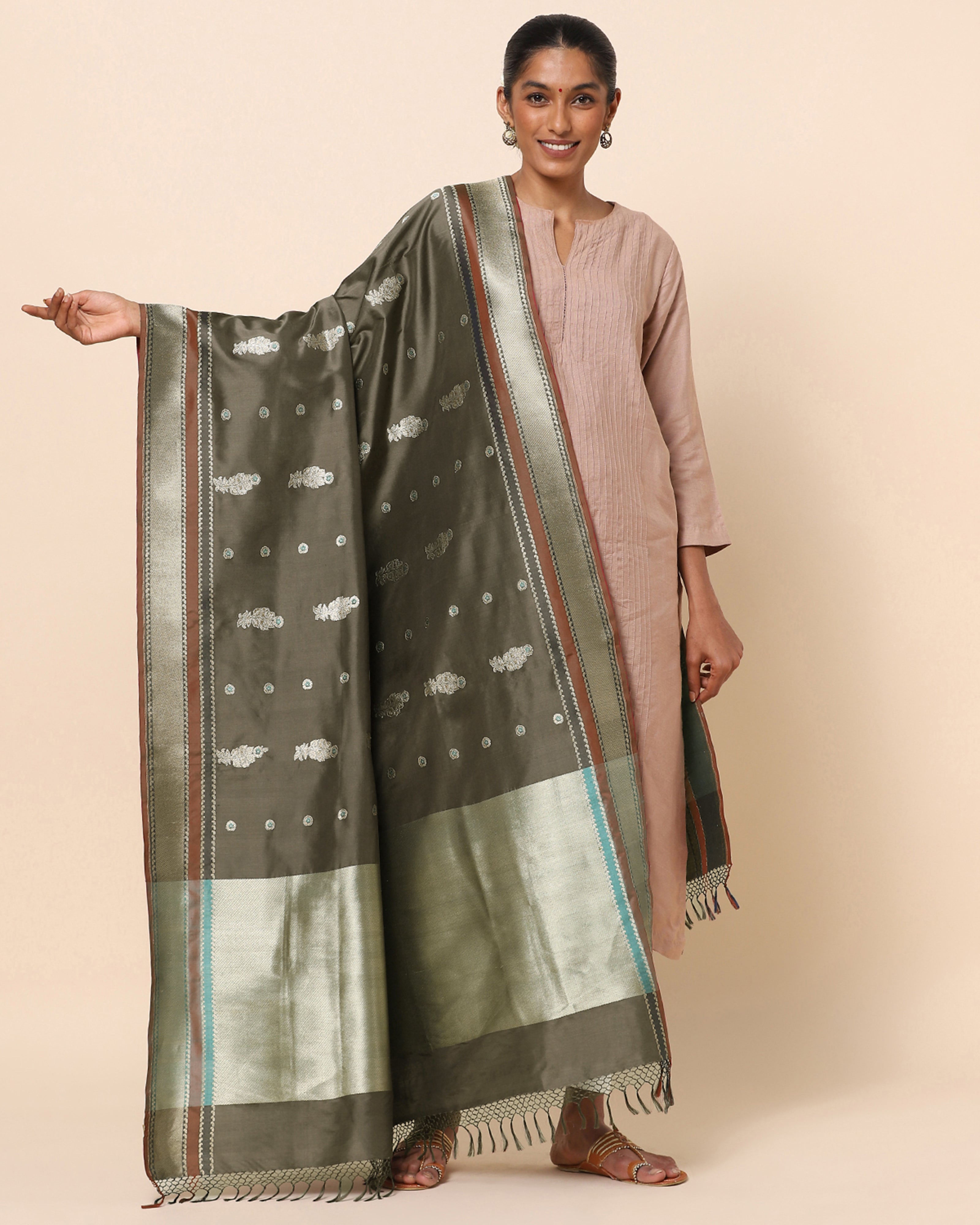 Ruhi Banarasi Kadwa Silk Dupatta