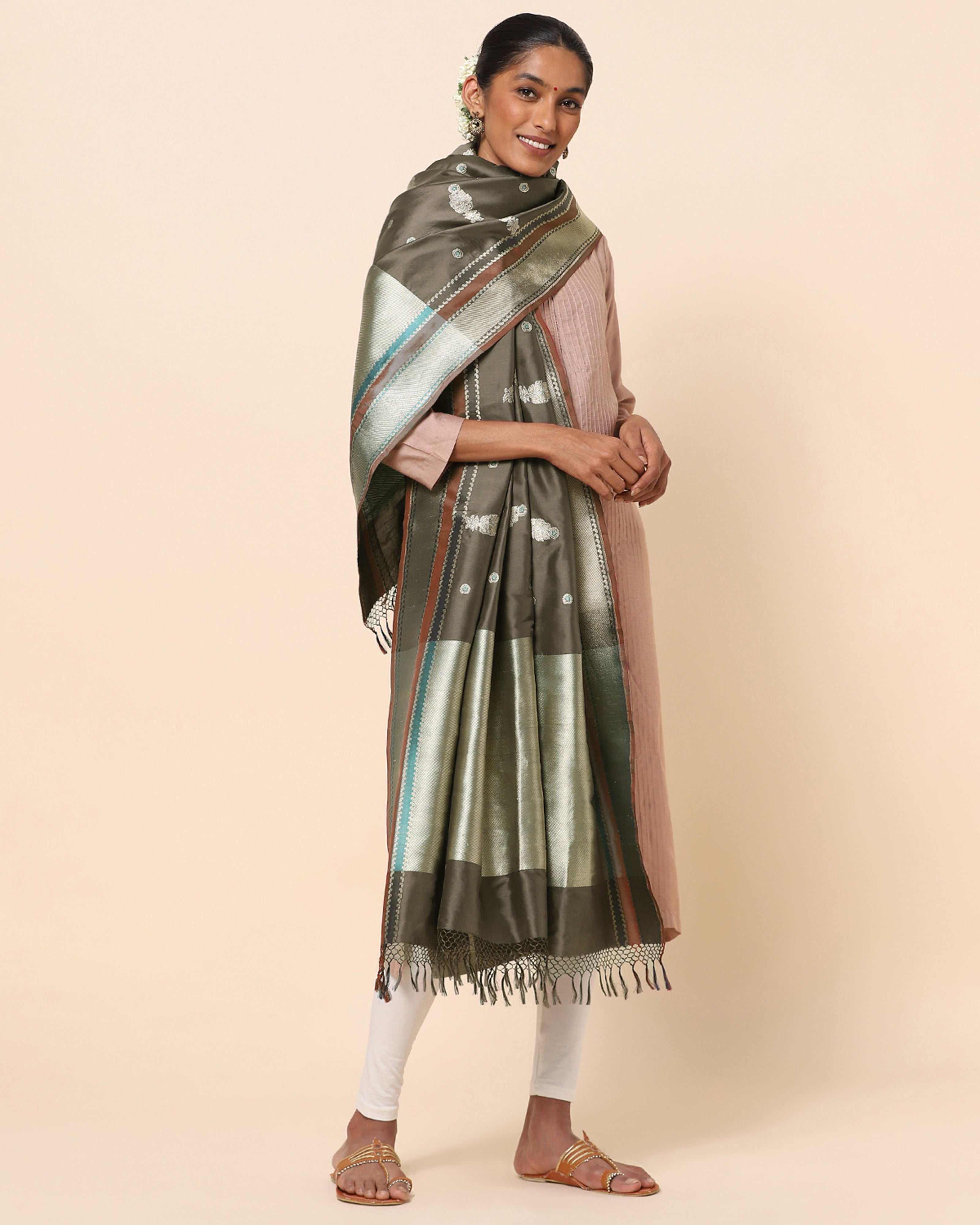 Ruhi Banarasi Kadwa Silk Dupatta