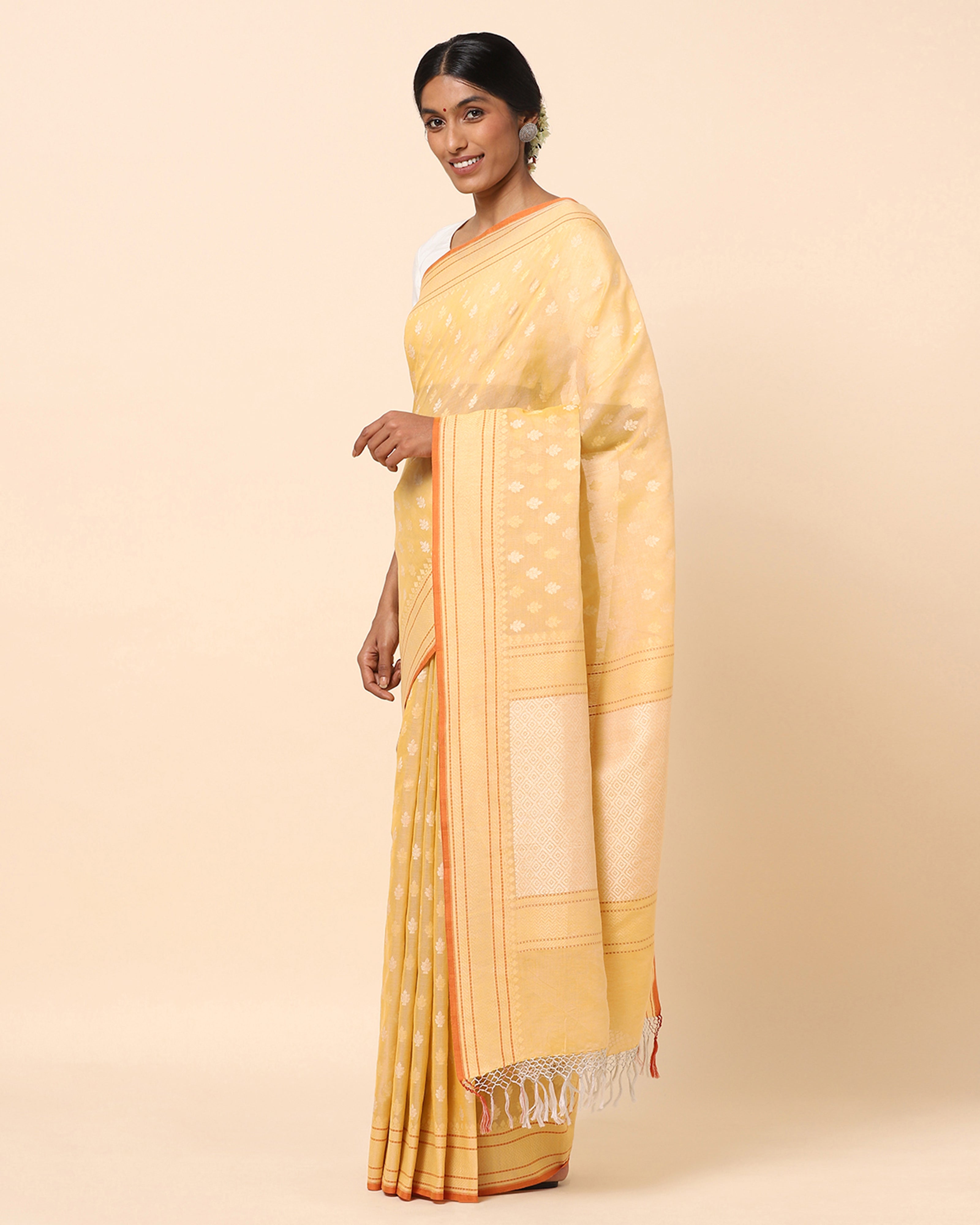 Nurvi Banarasi Kadwa Cotton Saree