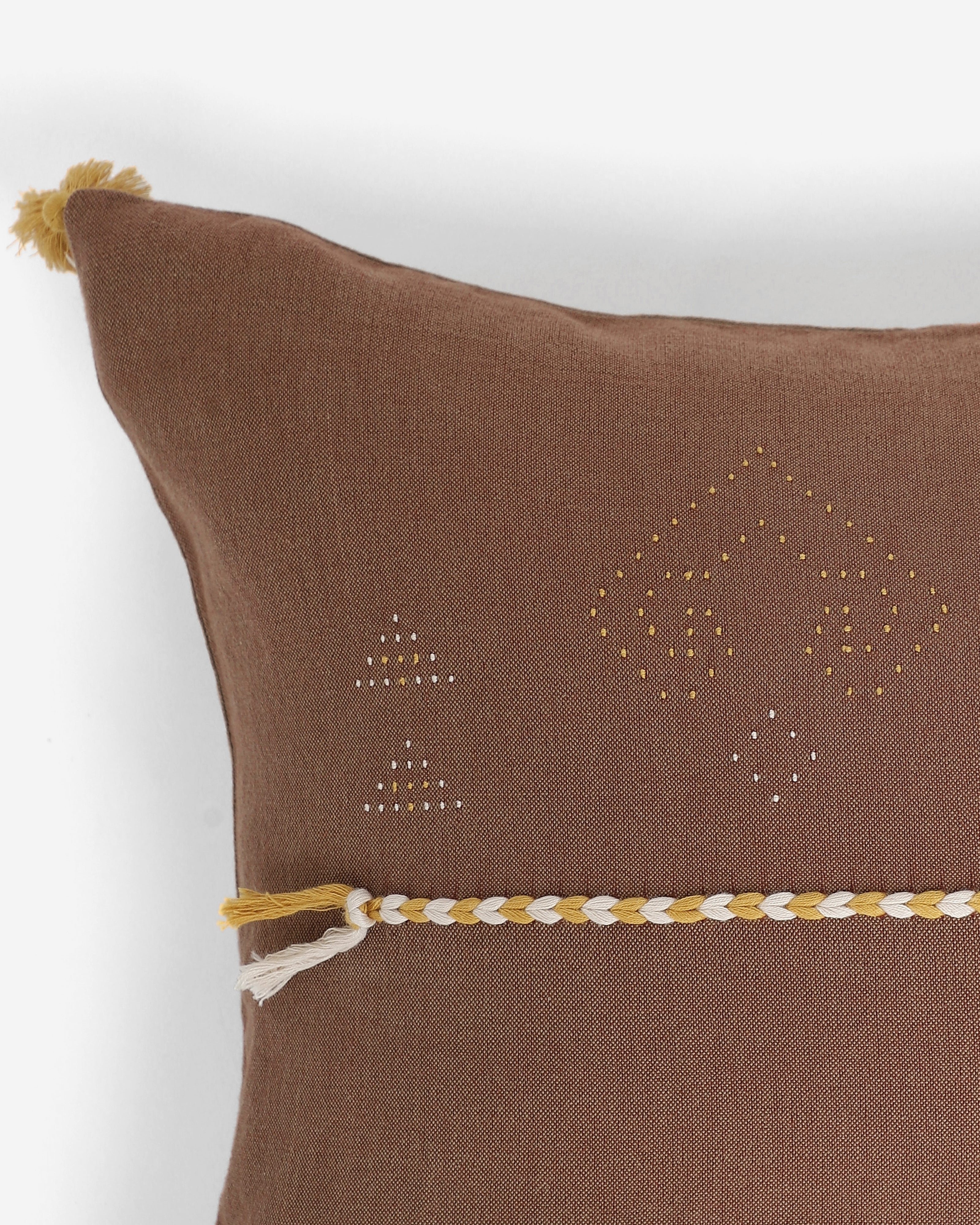 Tansu Bhujodi Tangalia Cotton Cushion Cover