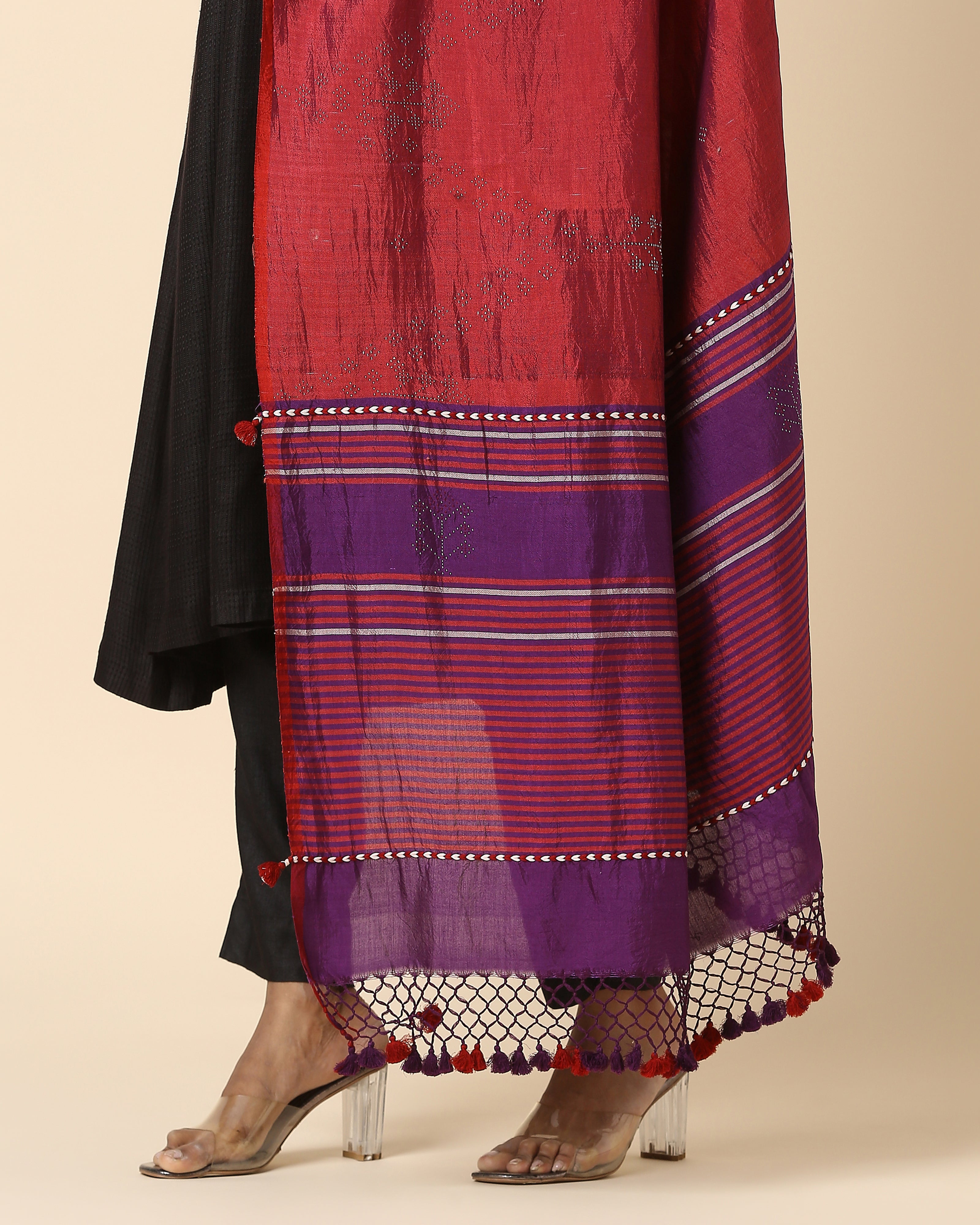 Iniya Bhujodi Tangalia Cotton Silk Dupatta