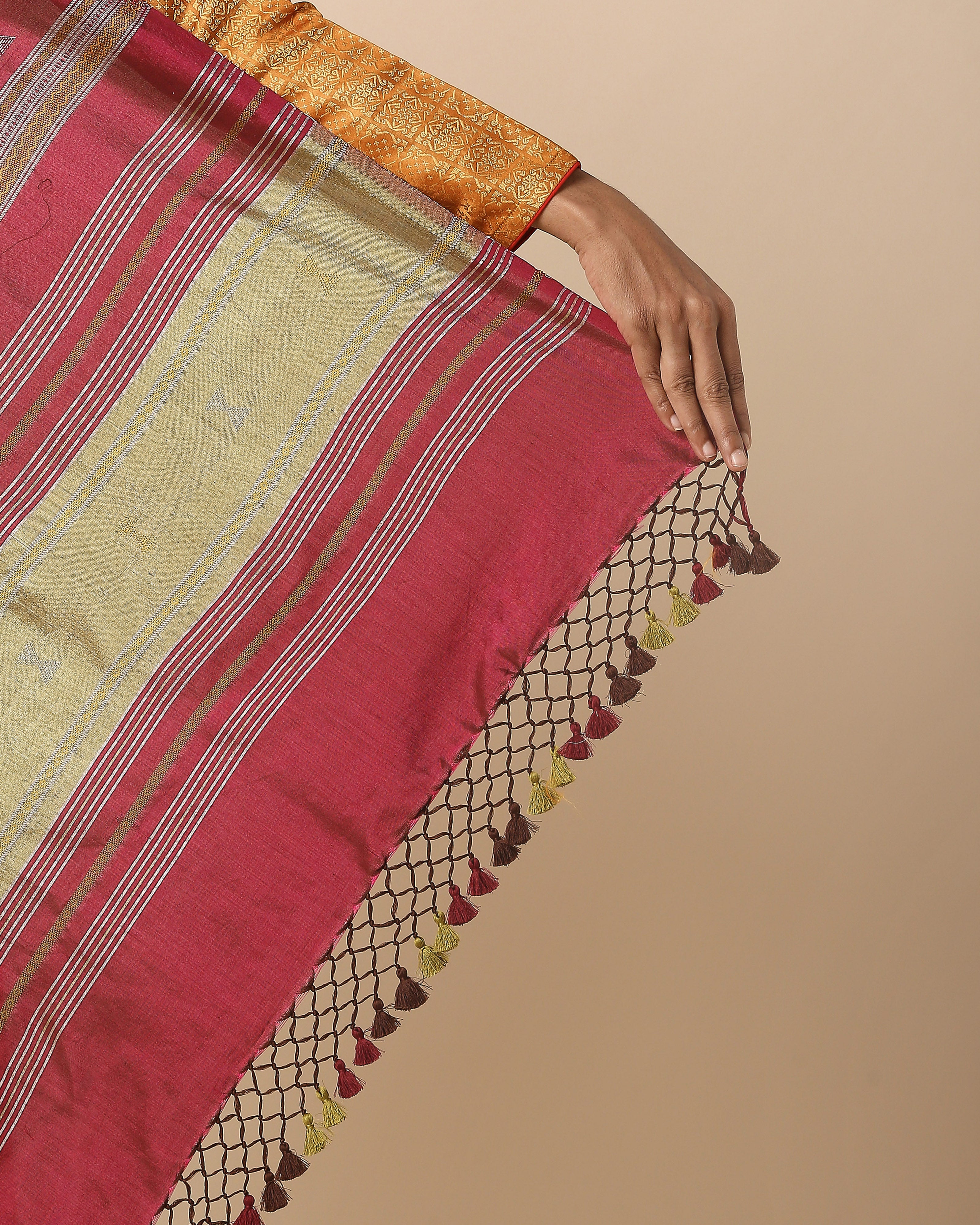 Etisha Bhujodi Tangalia Cotton Silk Saree