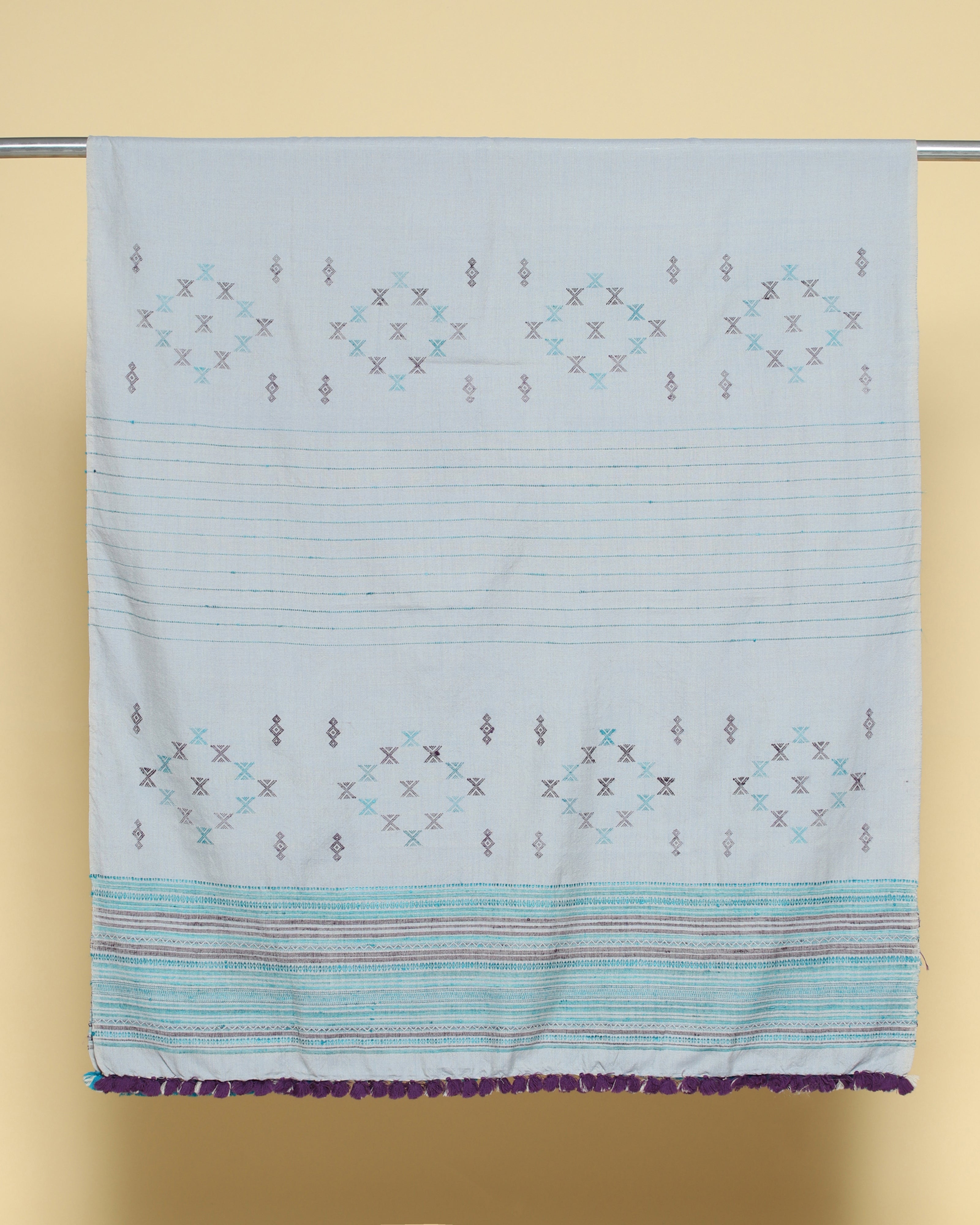 Malar Bhujodi Extra Weft Woolen Shawl