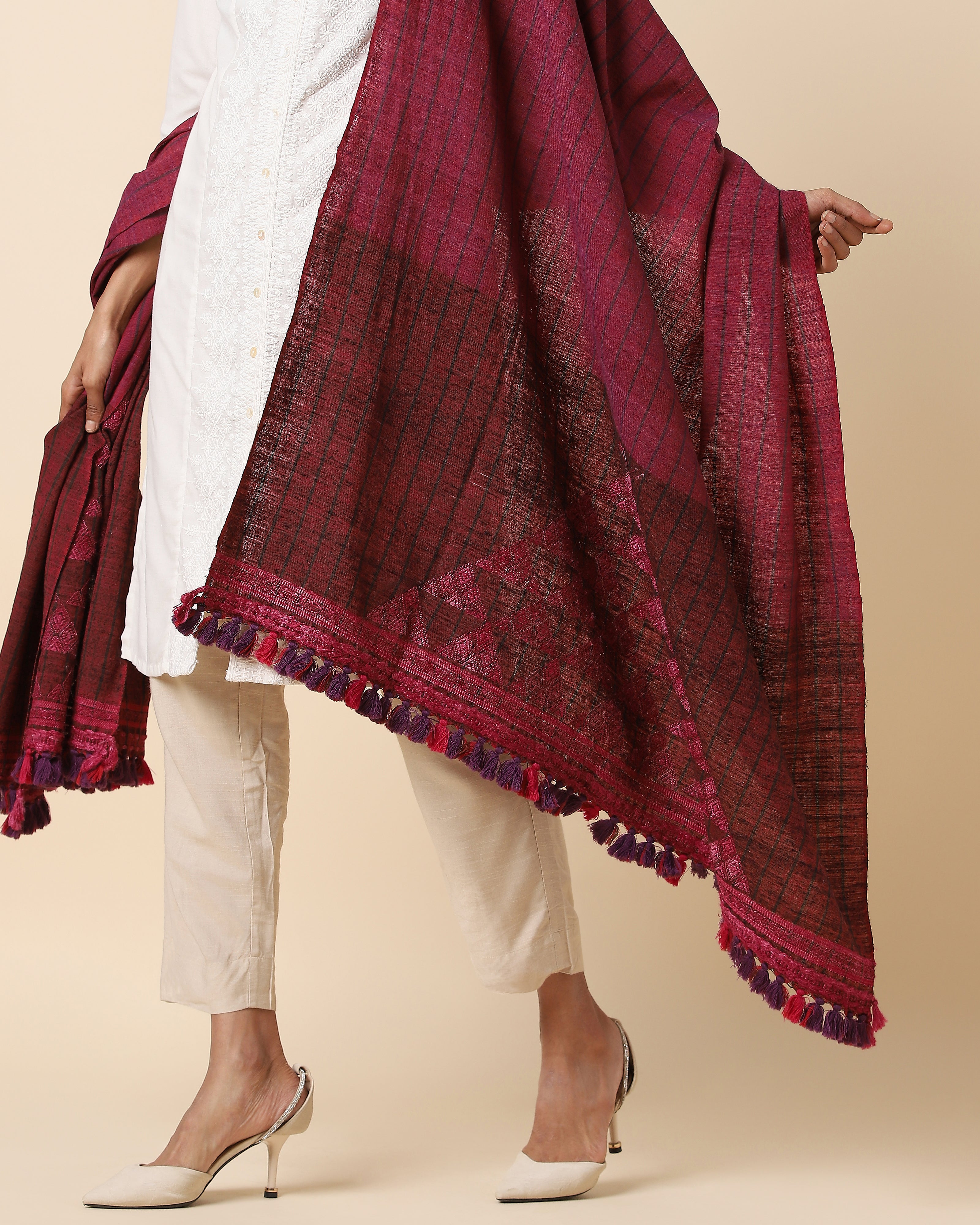 Urmi Bhujodi Extra Weft Woolen Shawl