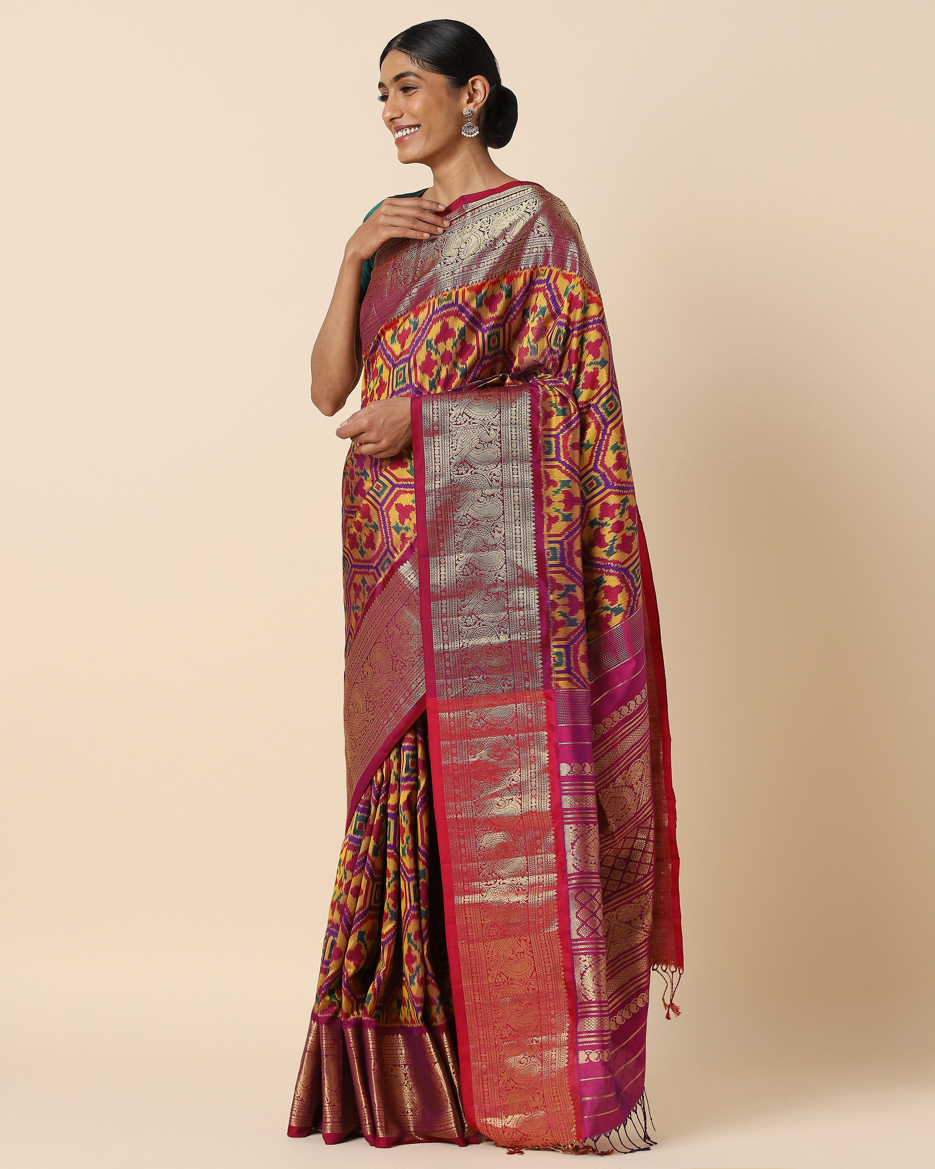 Aapti Pochampally Weft Ikat Silk Saree