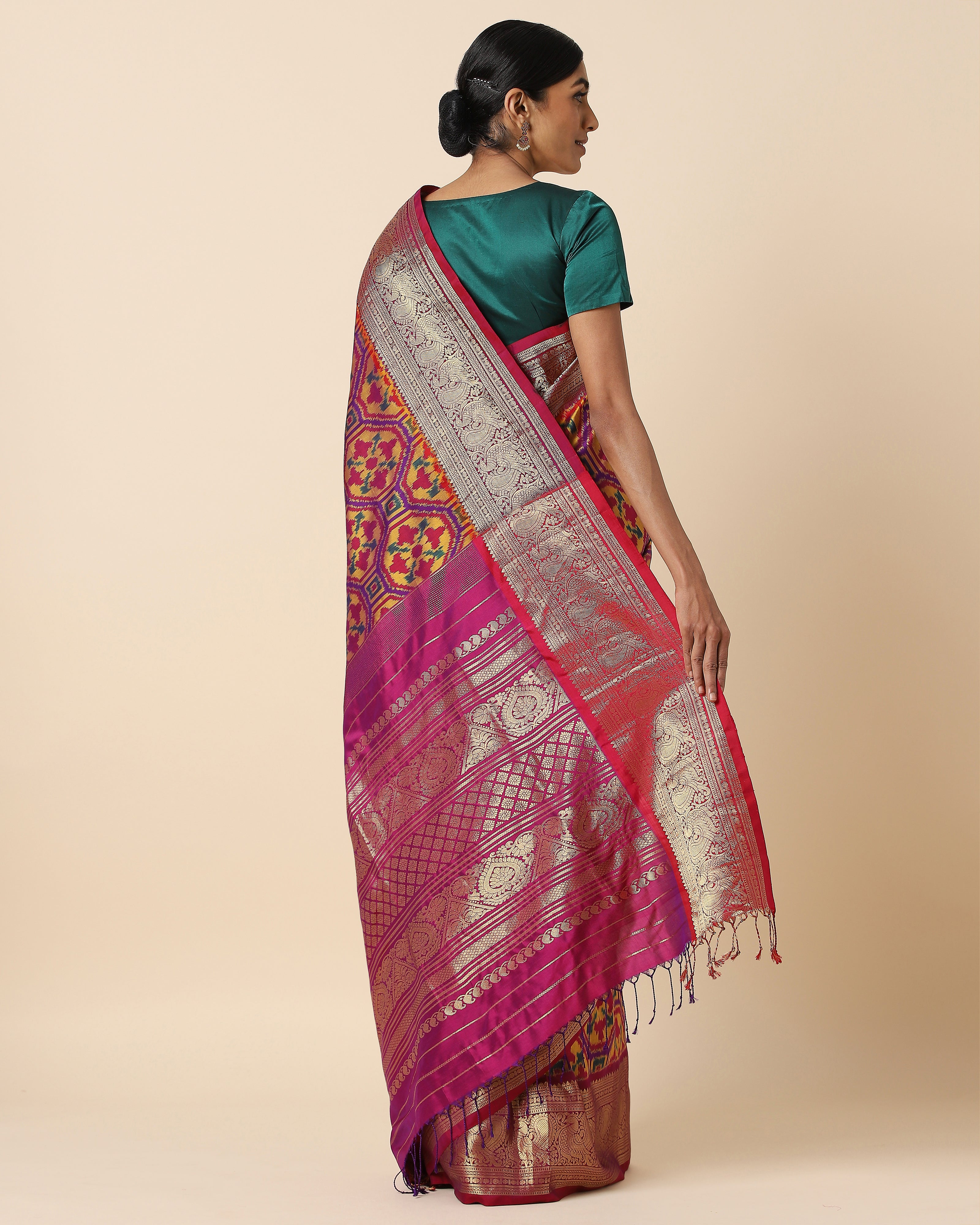 Aapti Pochampally Weft Ikat Silk Saree