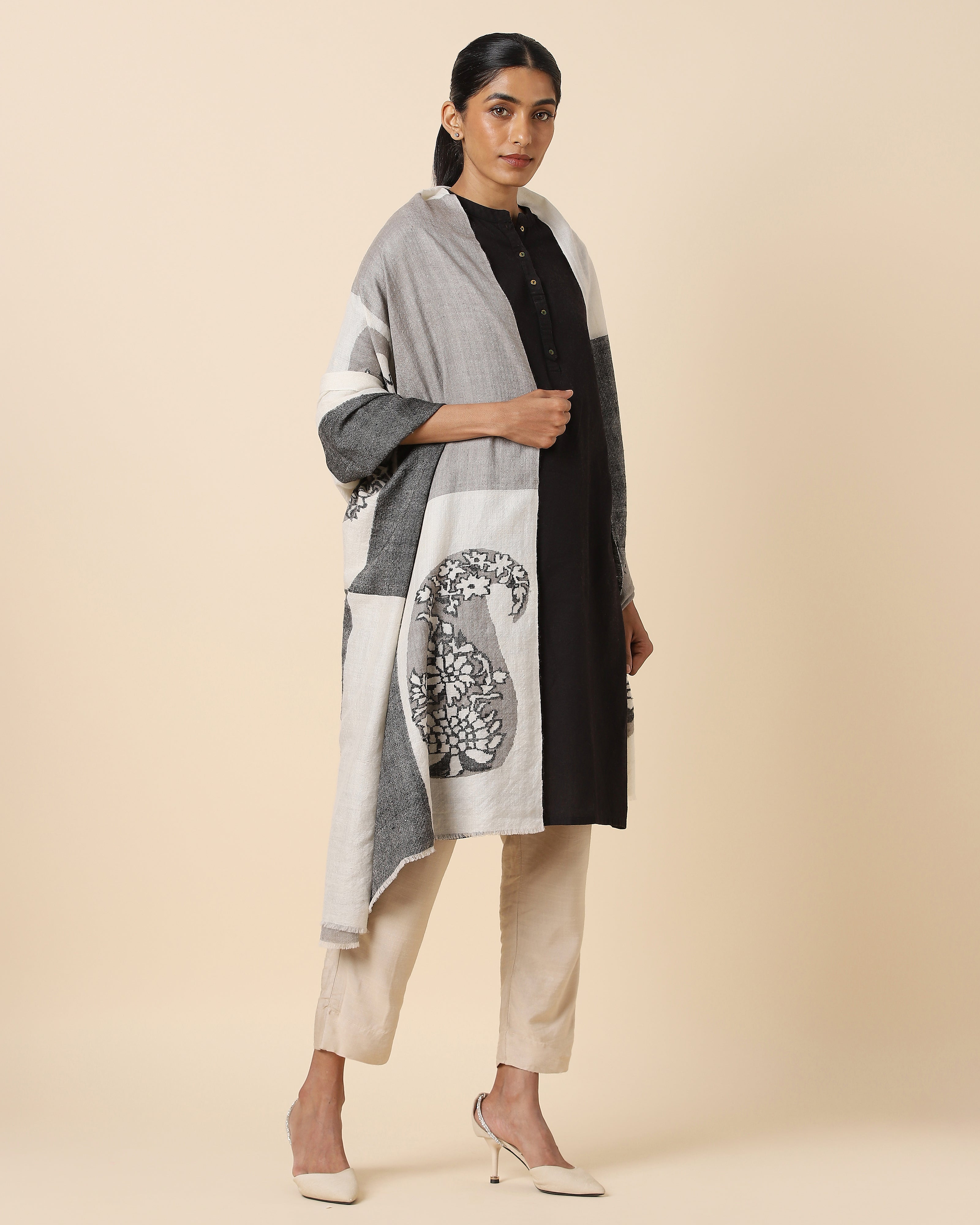 Sajan Kashmir Kani Pashmina Shawl