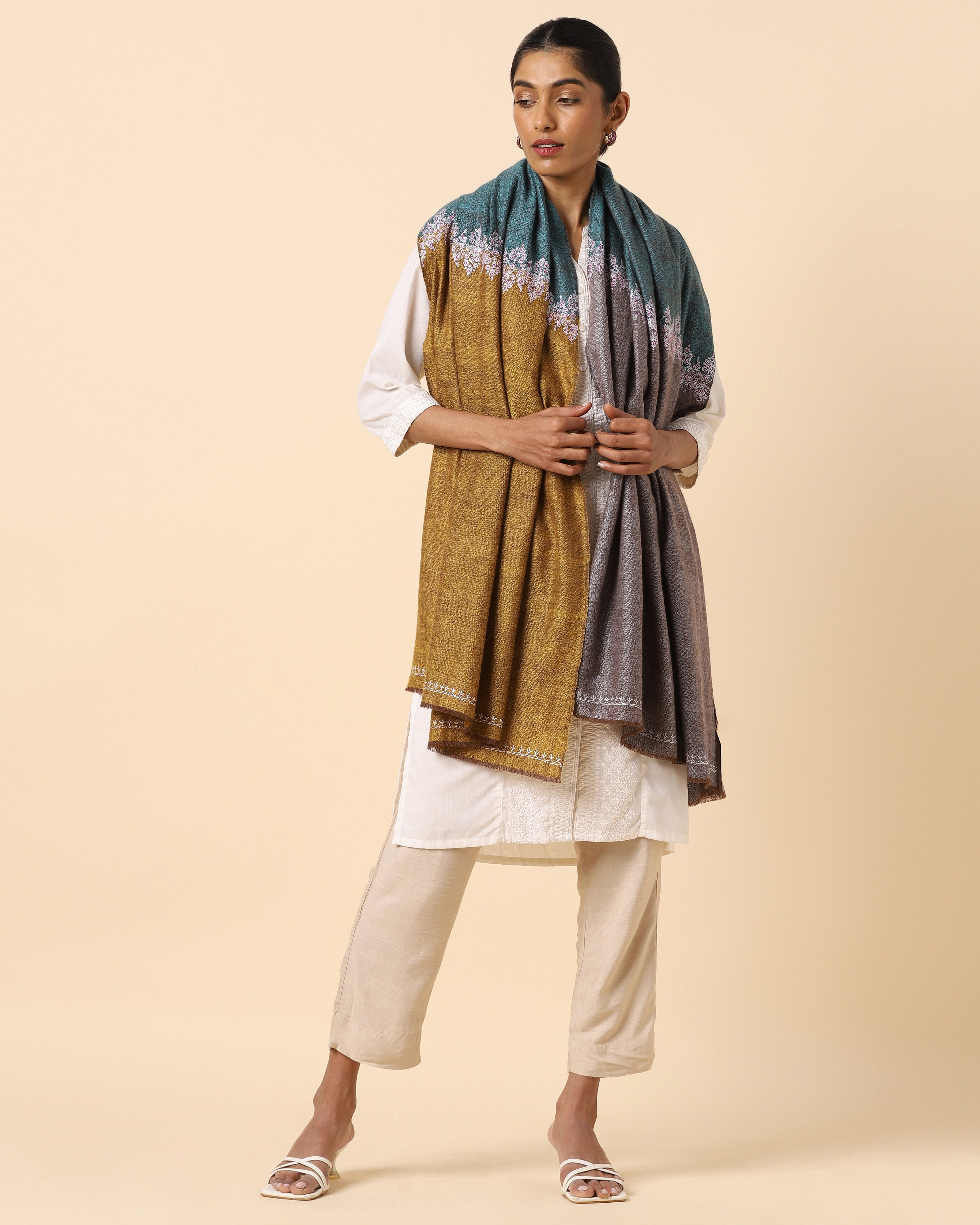 Preeth Kashmir Sozni Embroidery Pashmina Shawl