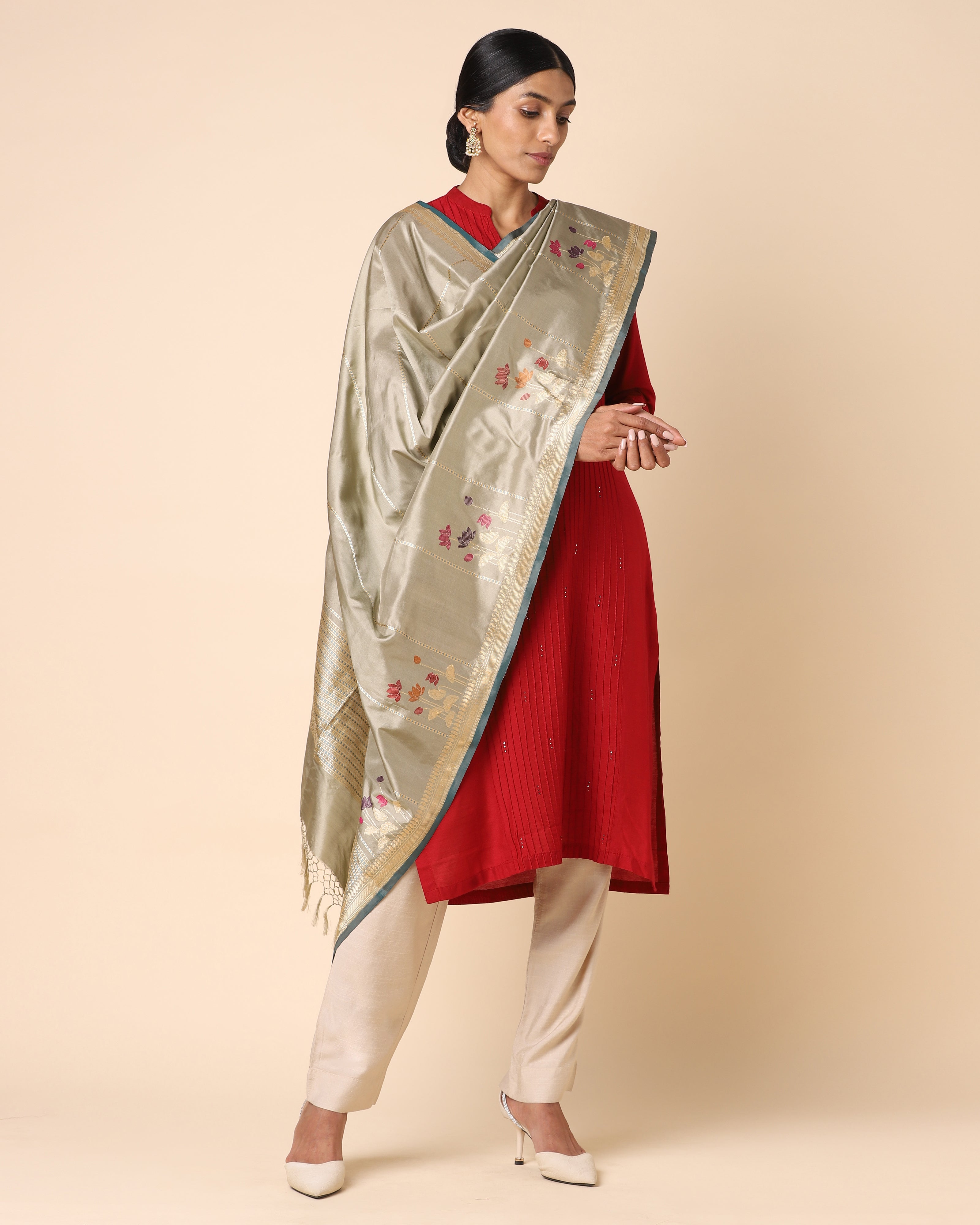 Aashvi Banarasi Kadwa Silk Dupatta