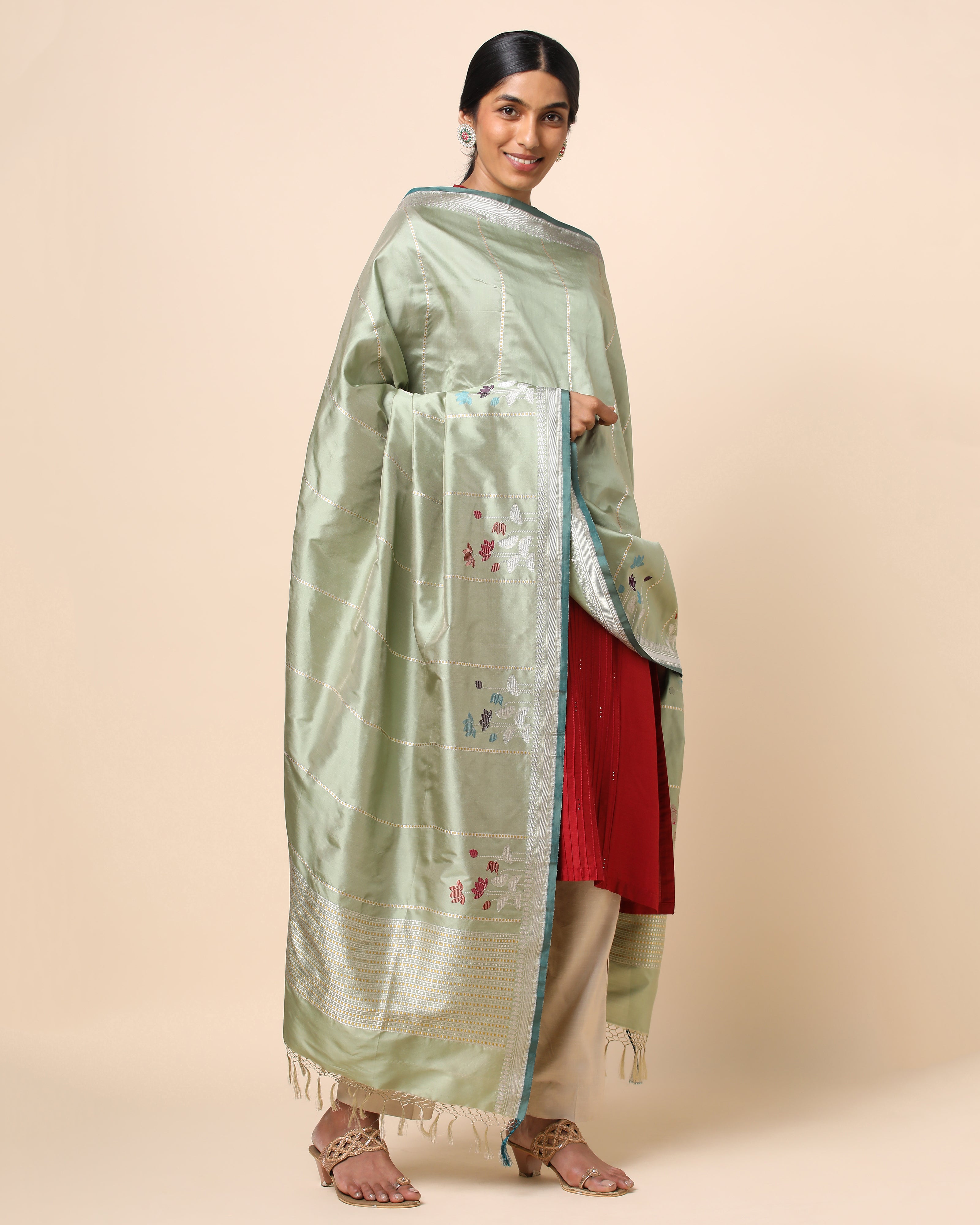 Aashvi Banarasi Kadwa Silk Dupatta