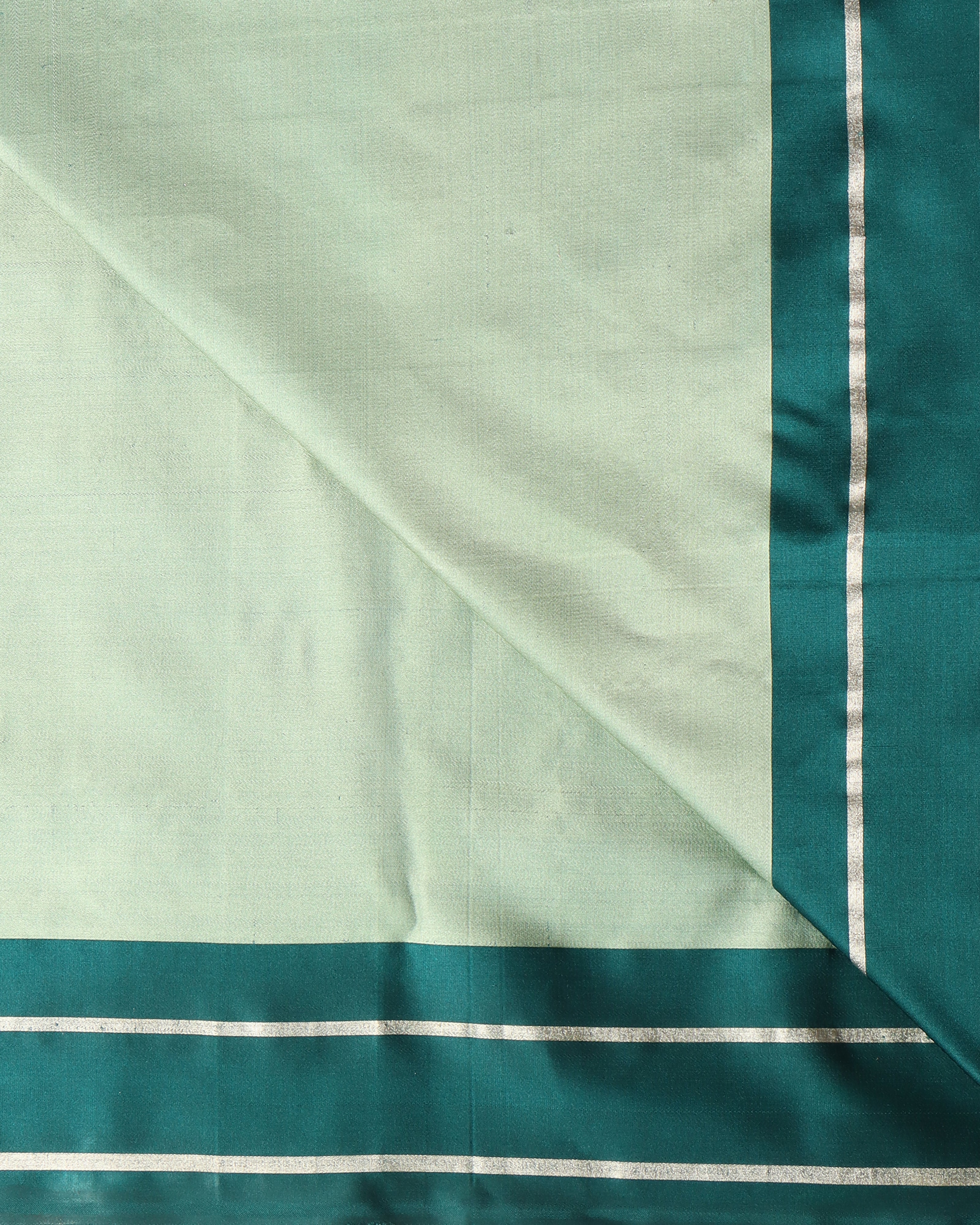 Suri Banarasi Tanchoi Silk Saree