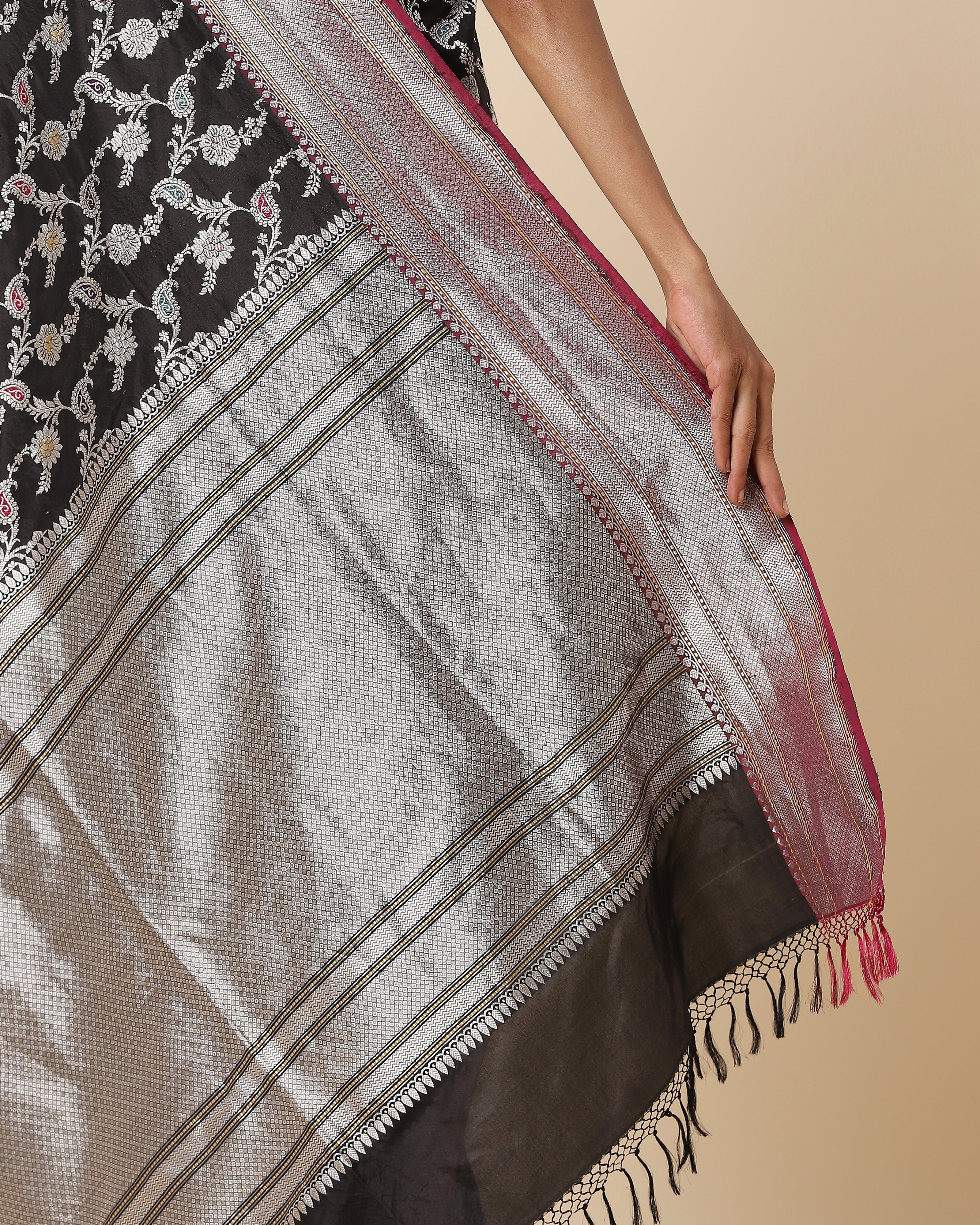 Rasiya Banarasi Kadwa Silk Saree