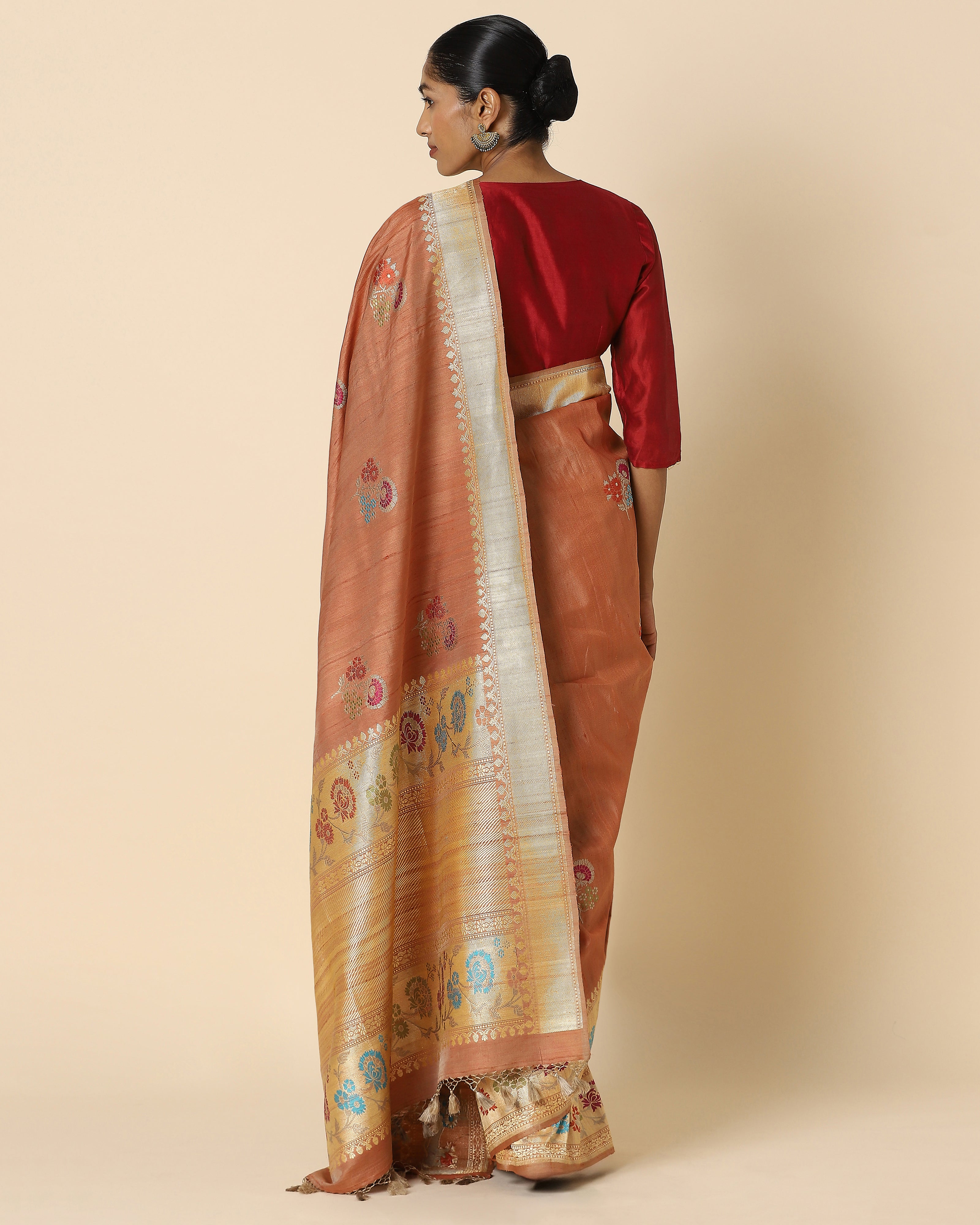 Aariv Banarasi Kadwa Silk Saree