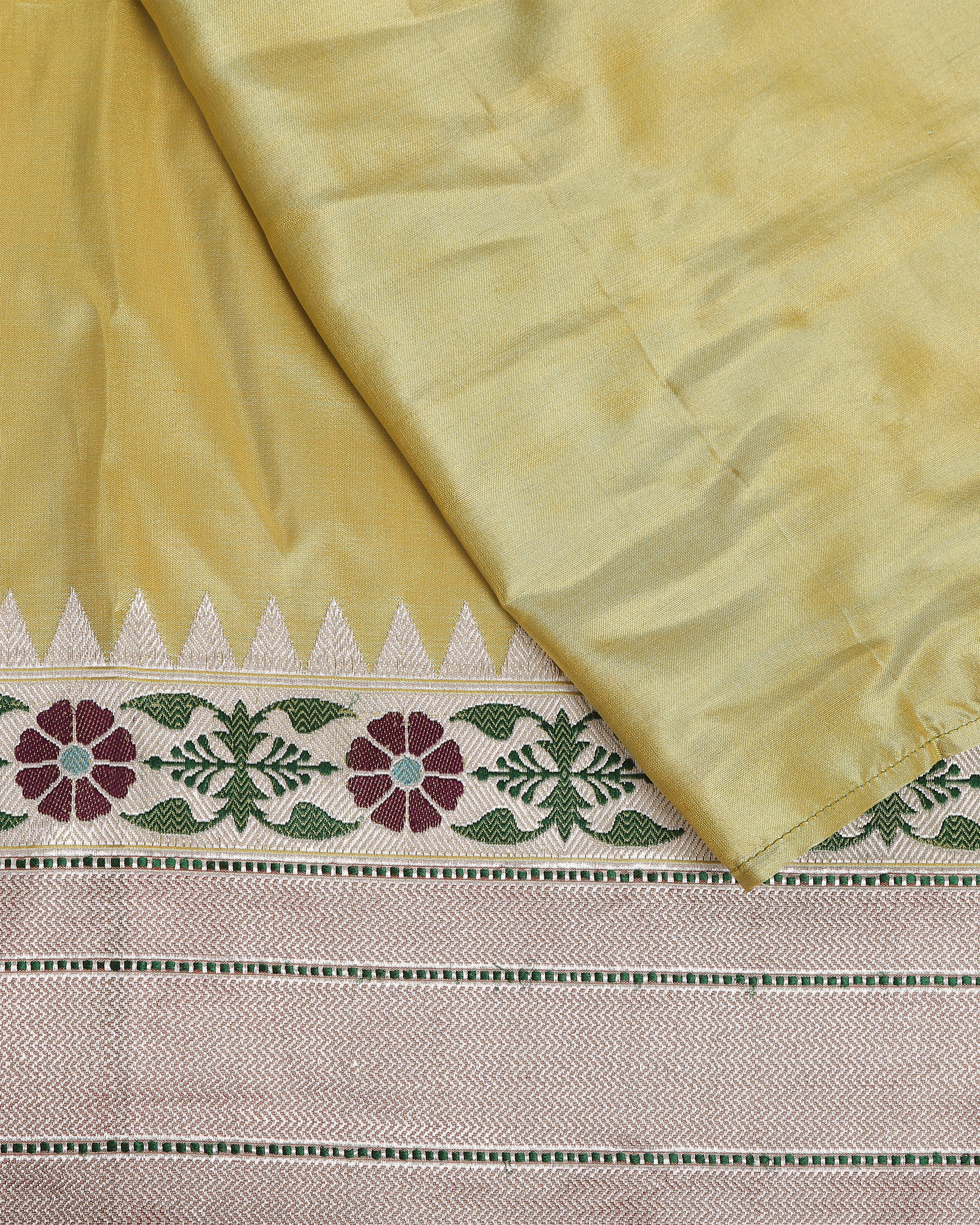 Padmadhar Banarasi Kadwa Silk Saree