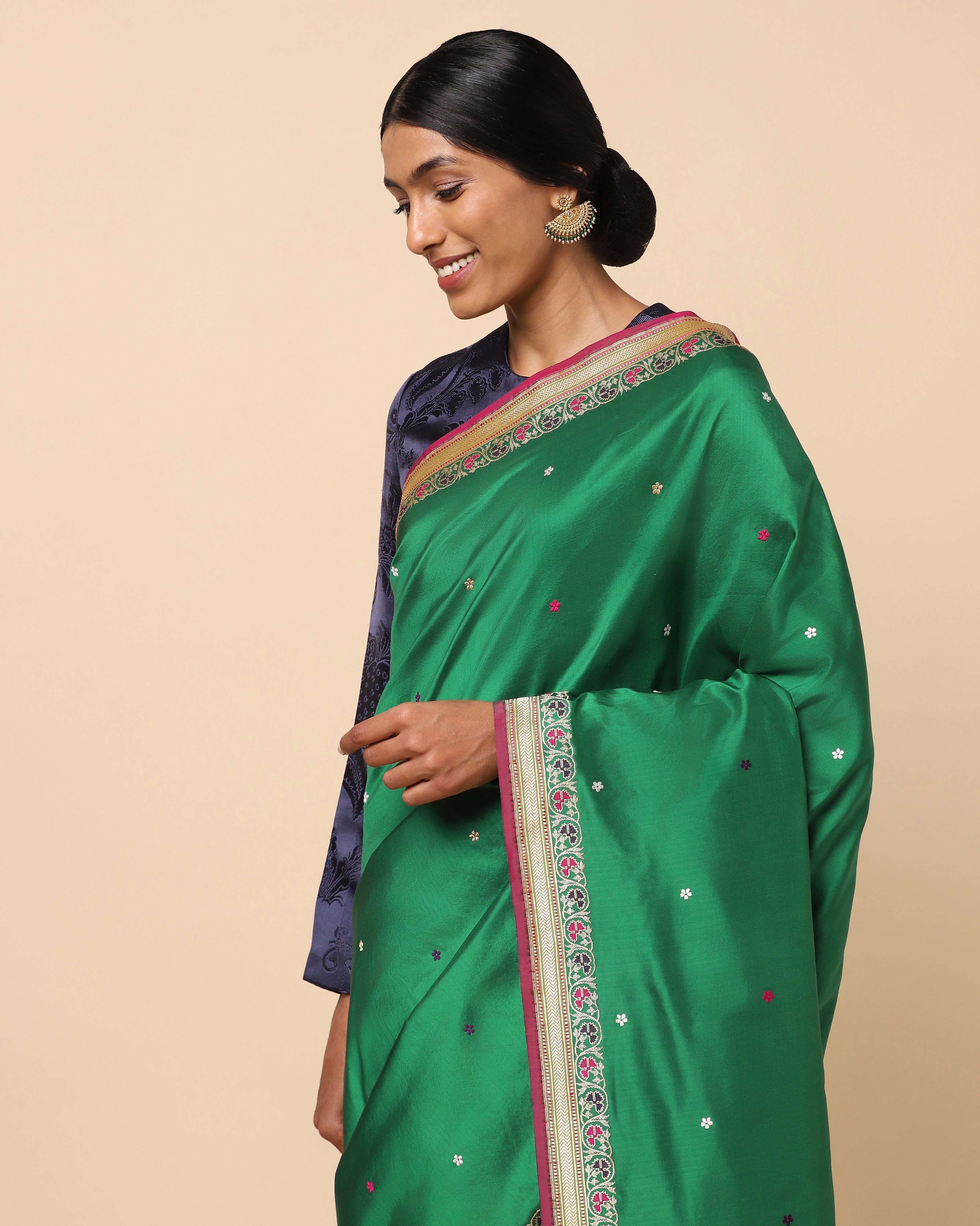 Nandi Banarasi Kadwa Silk Saree