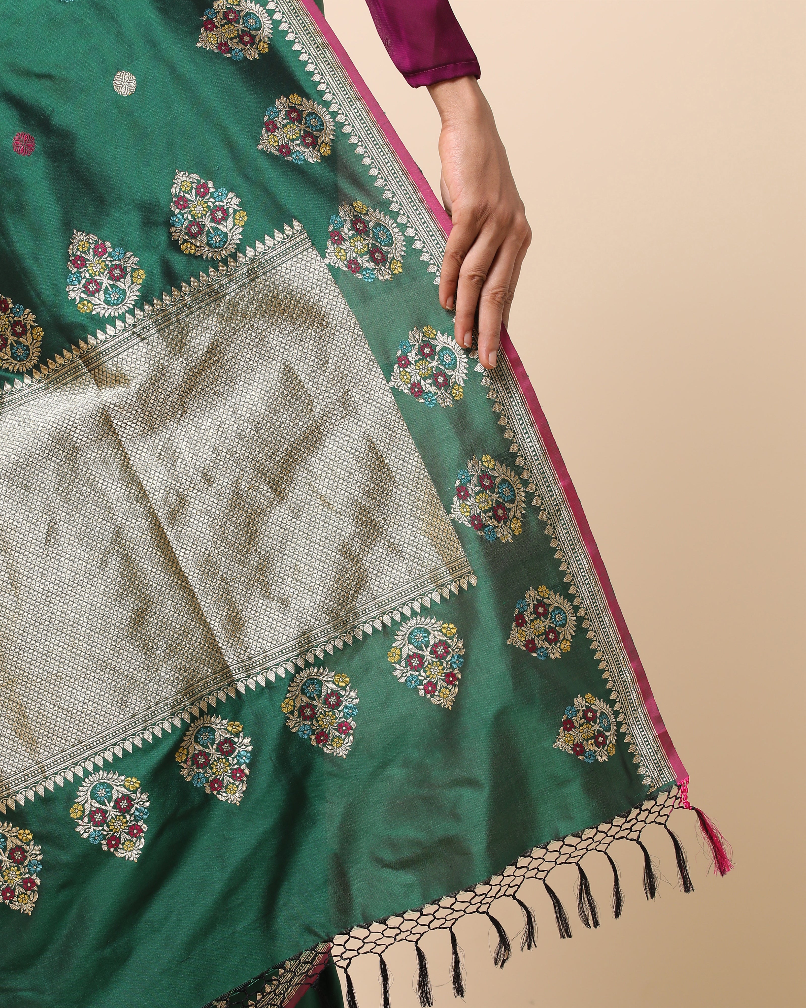 Jalin Banarasi Kadwa Silk Saree