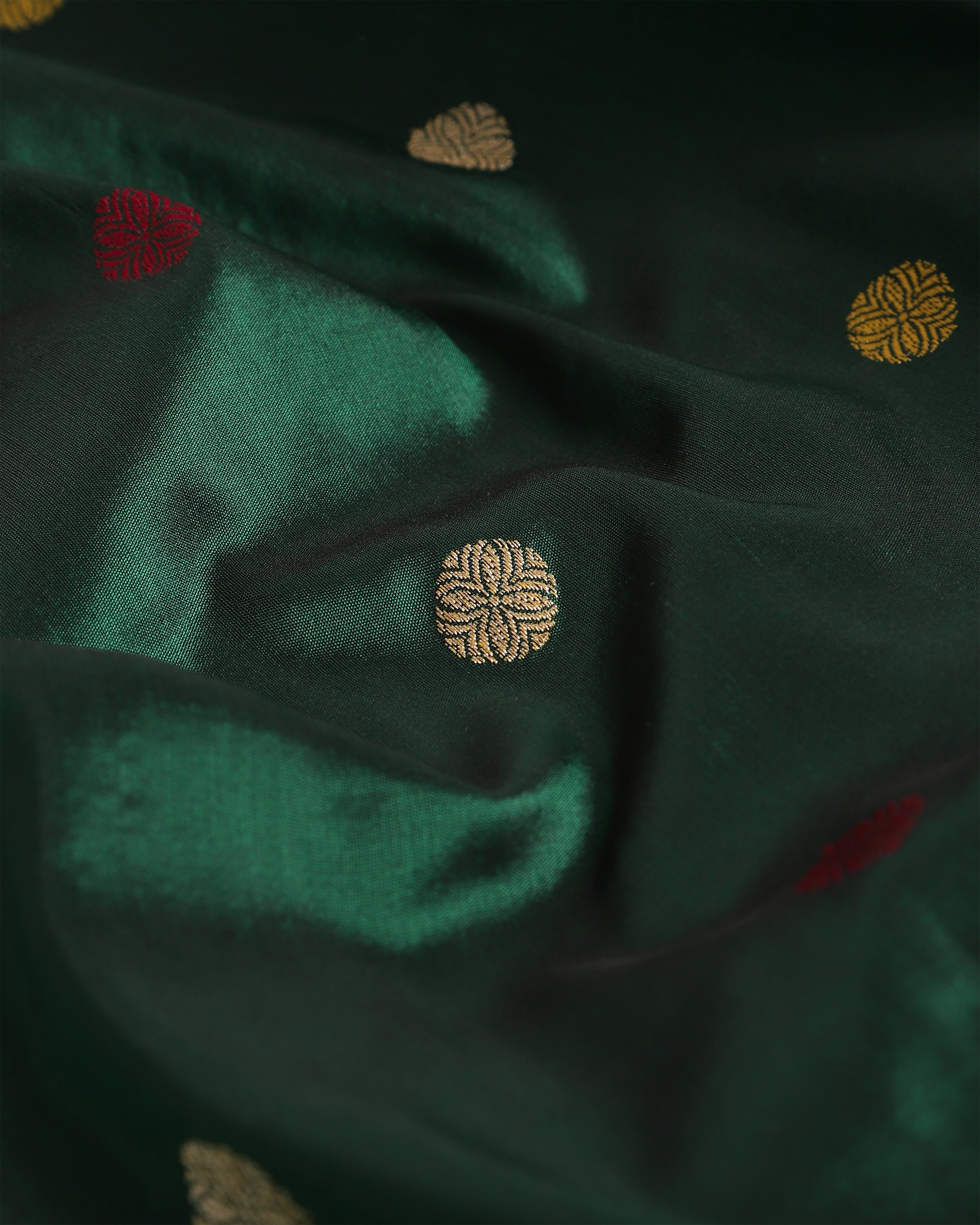 Jalin Banarasi Kadwa Silk Saree