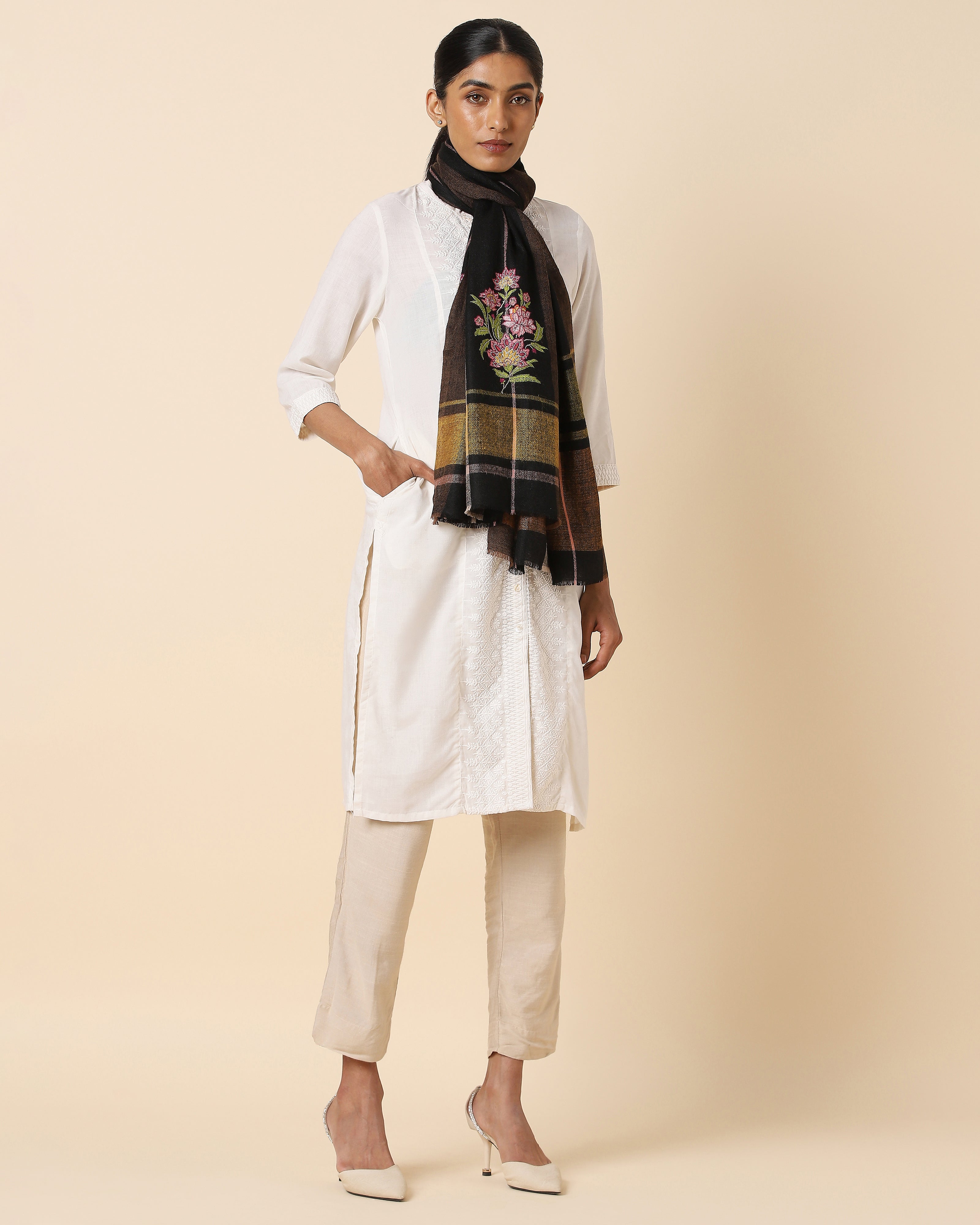 Divani Kashmir Sozni Embroidery Pashmina Stole