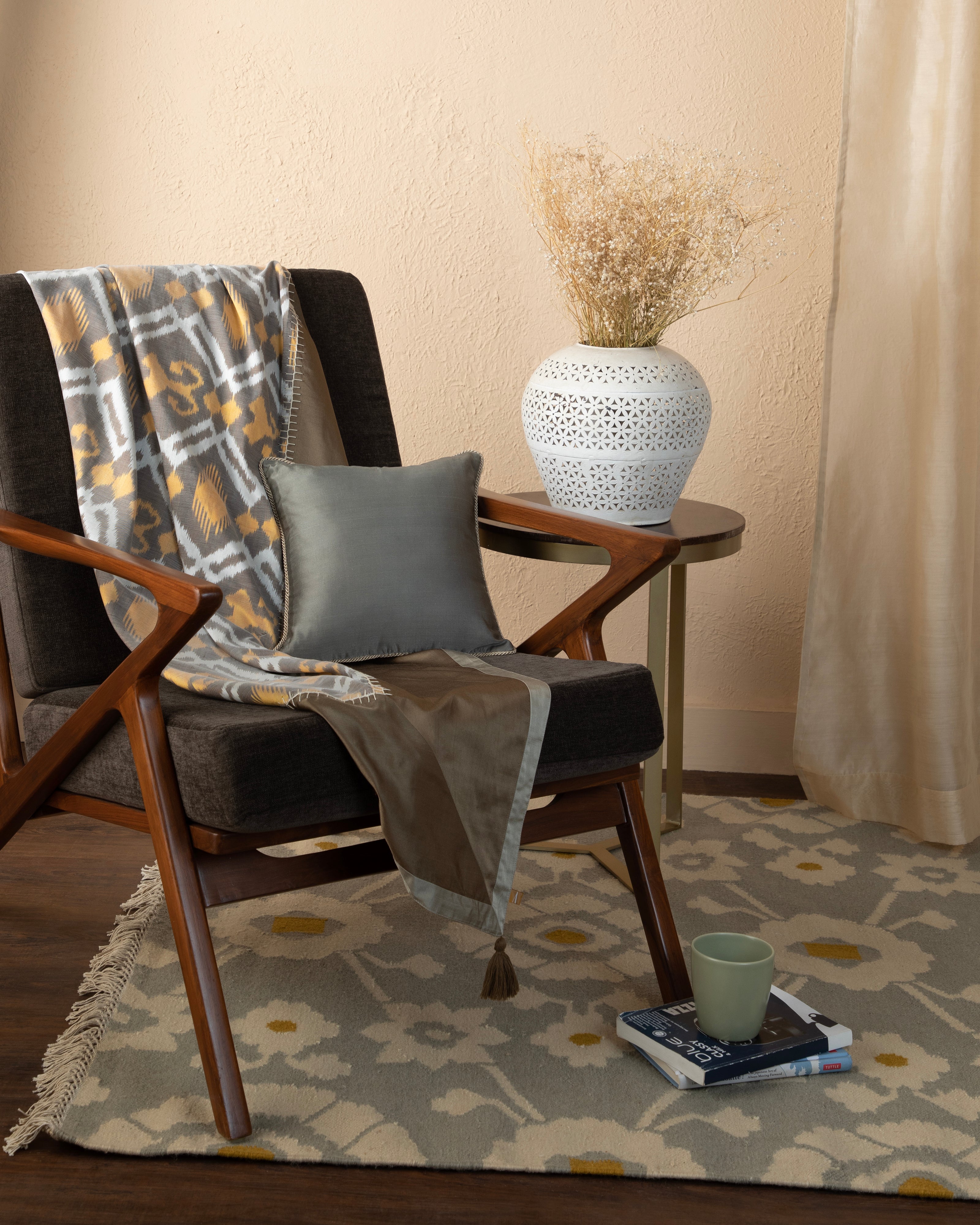 Jihan Pochampally Weft Ikat Cotton Silk Throw