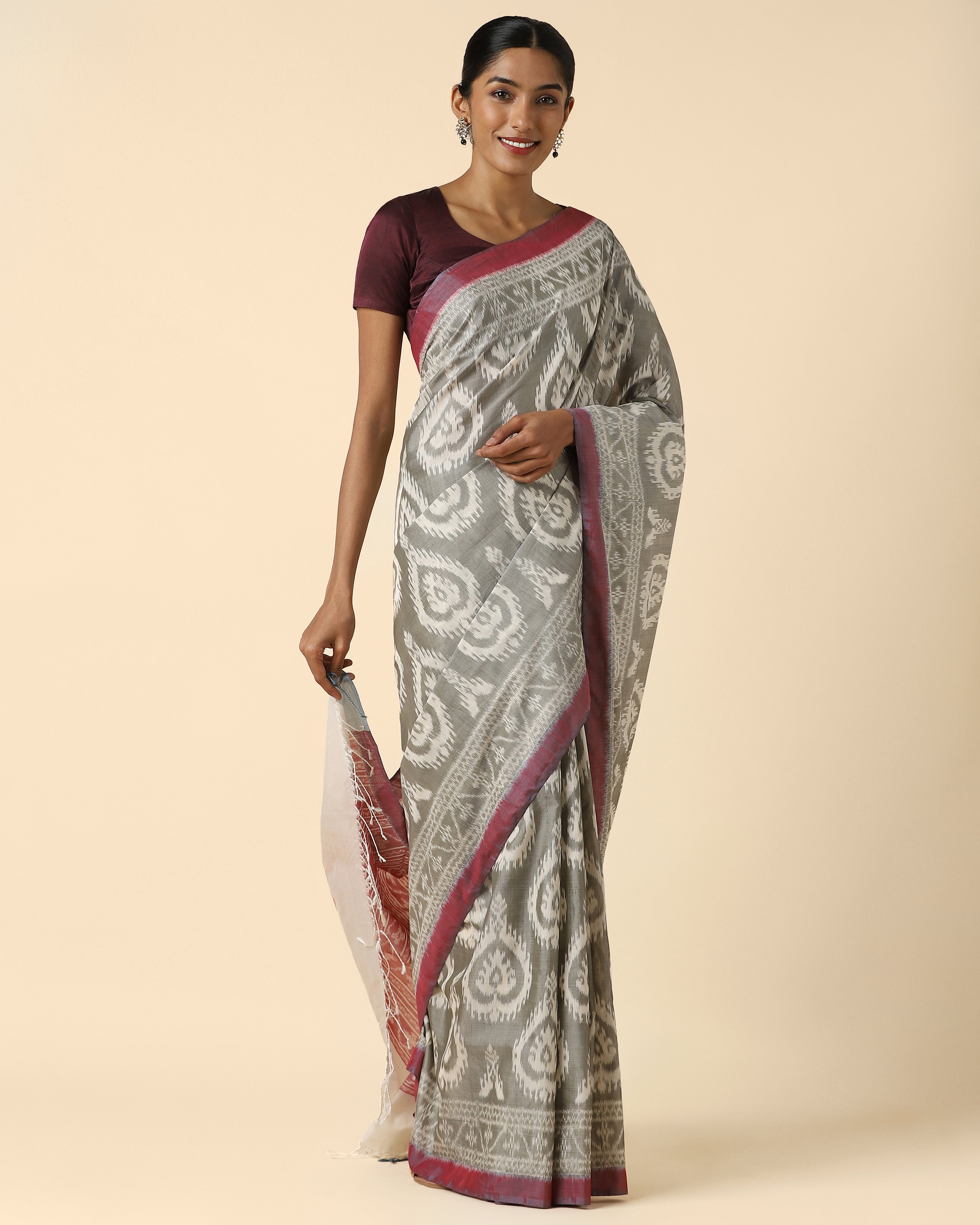 Gagana Pochampally Weft Ikat Silk Cotton Saree