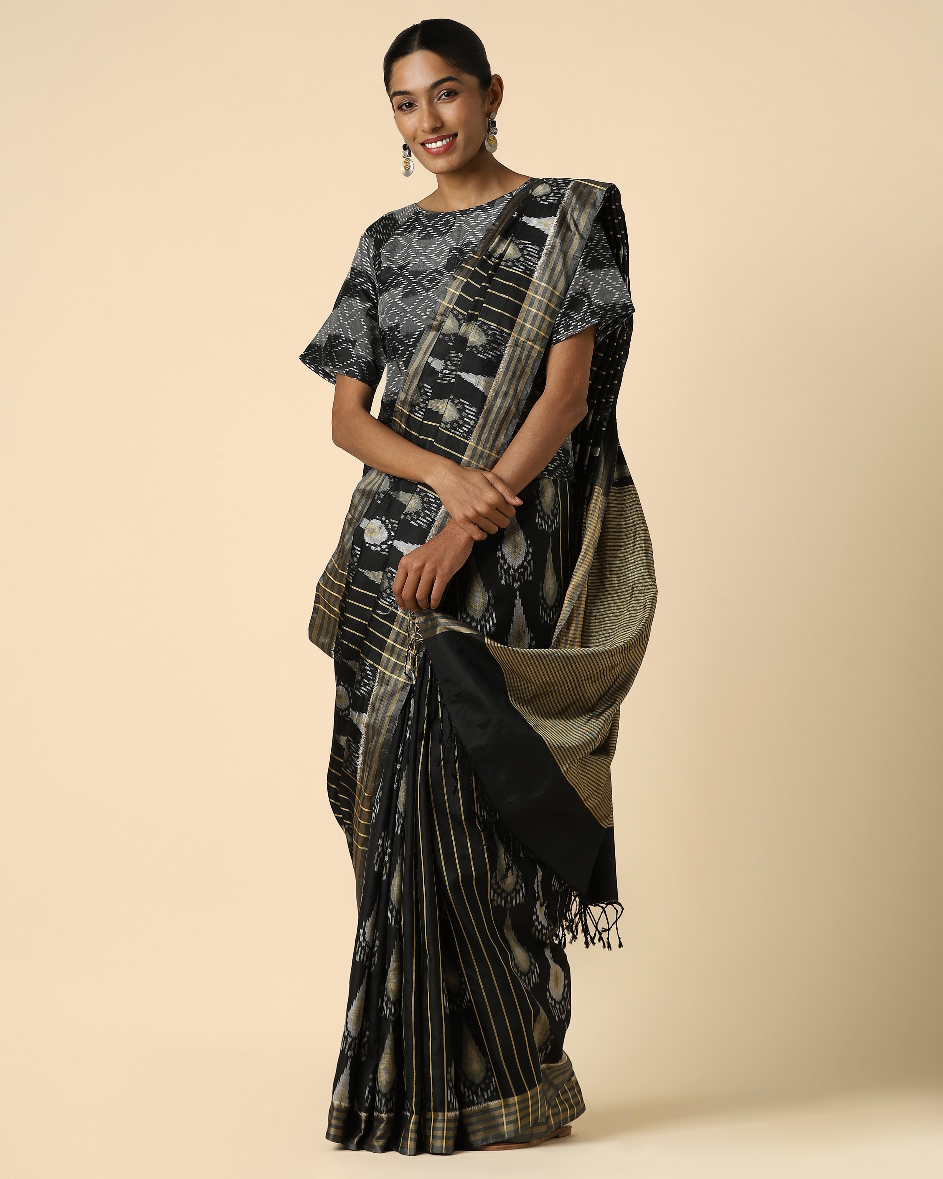 Rewani Pochampally Weft Ikat Silk Saree