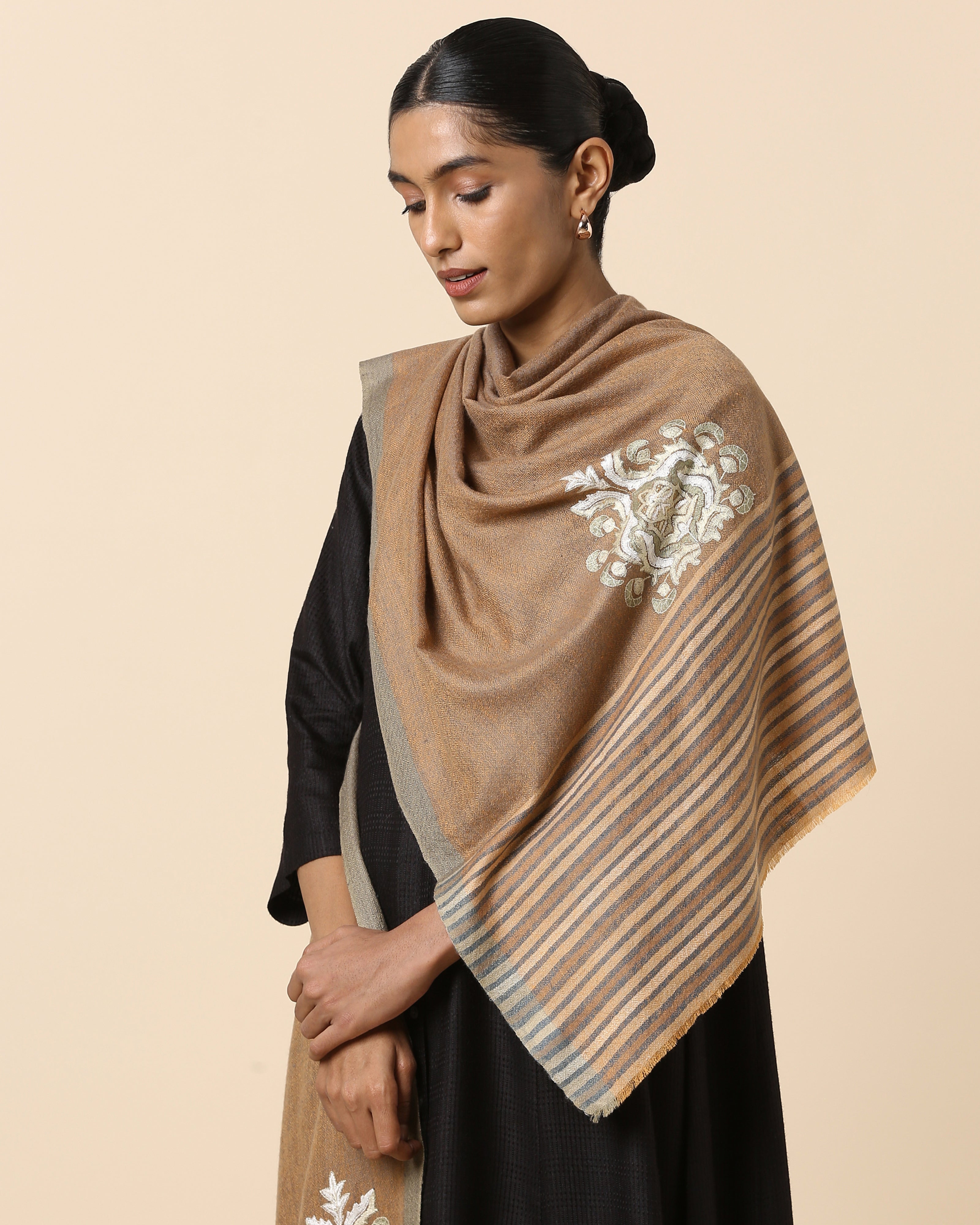 Kourtney Kashmir Sozni Embroidery Pashmina Stole