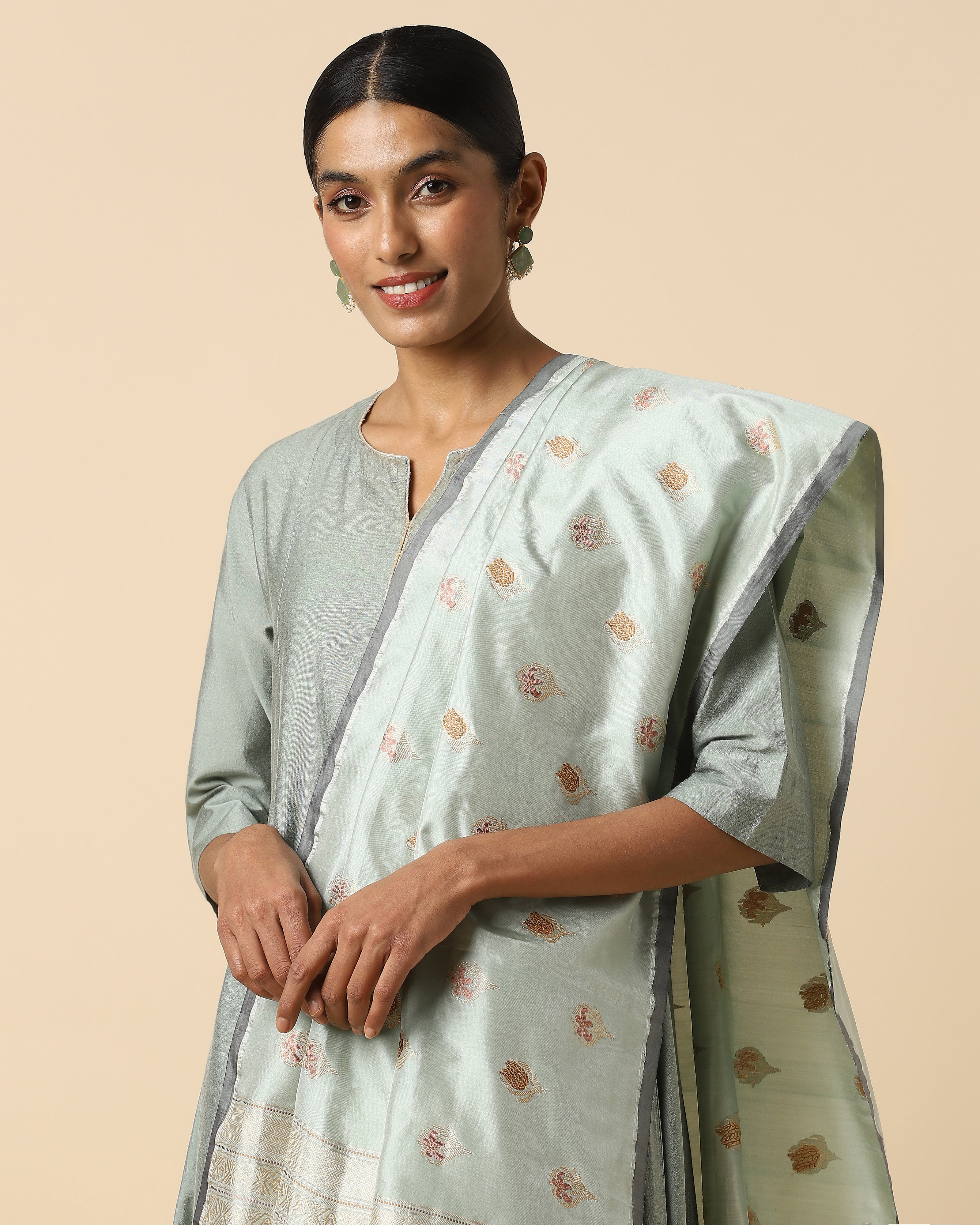 Amaya Banarasi Kadwa Silk Dupatta