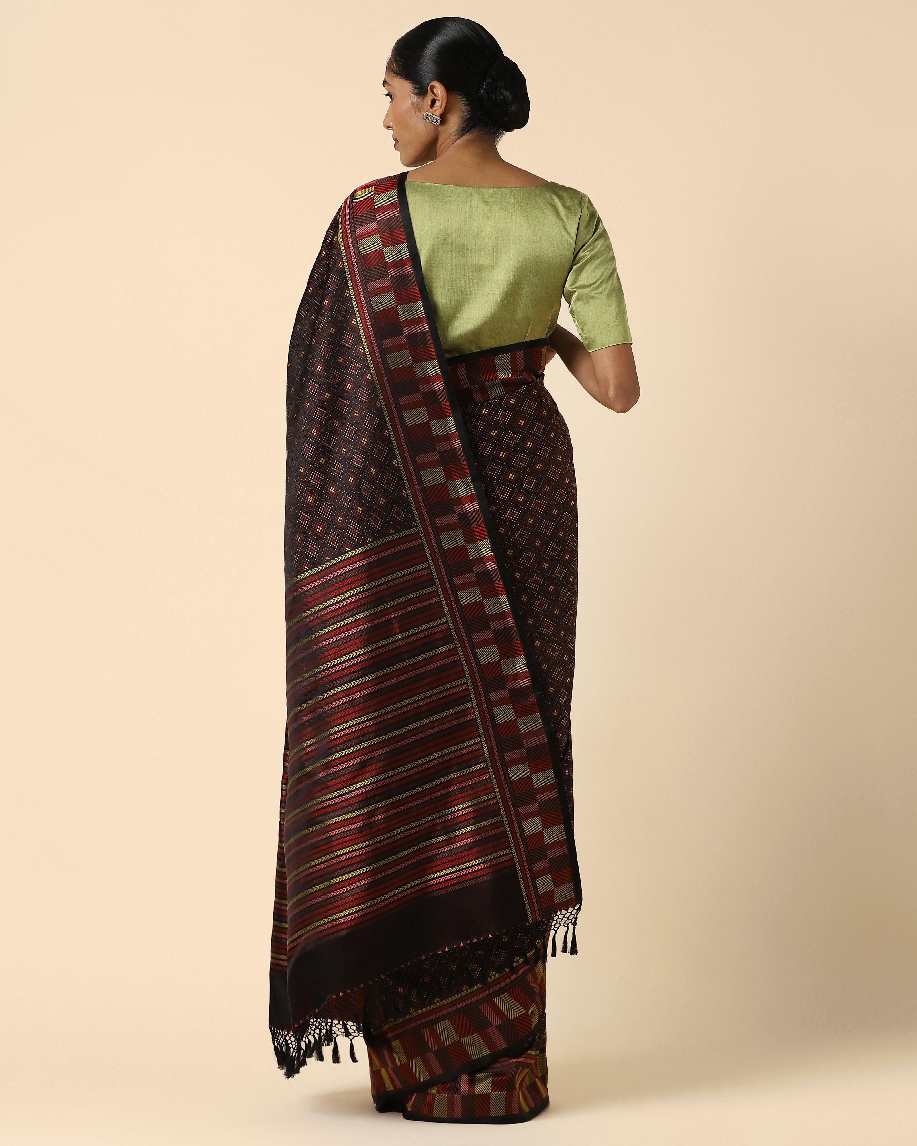 Kasvini Banarasi Tanchoi Silk Saree