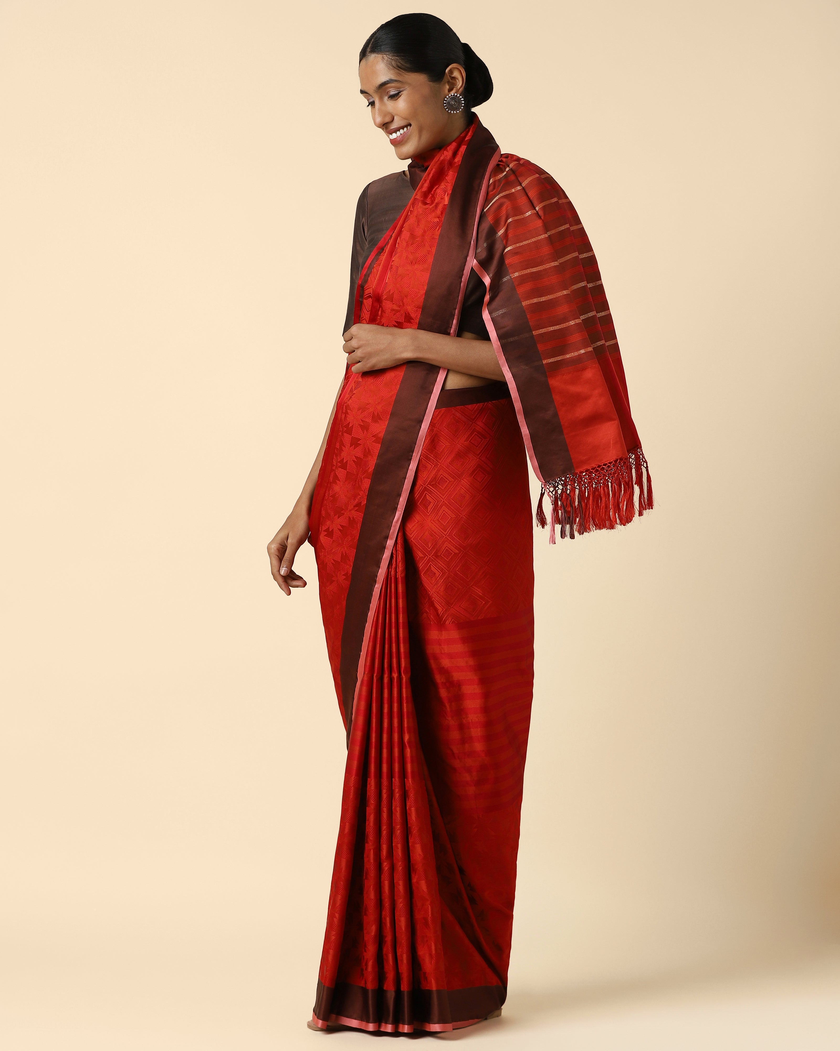 Yadvi Banarasi Tanchoi Silk Saree