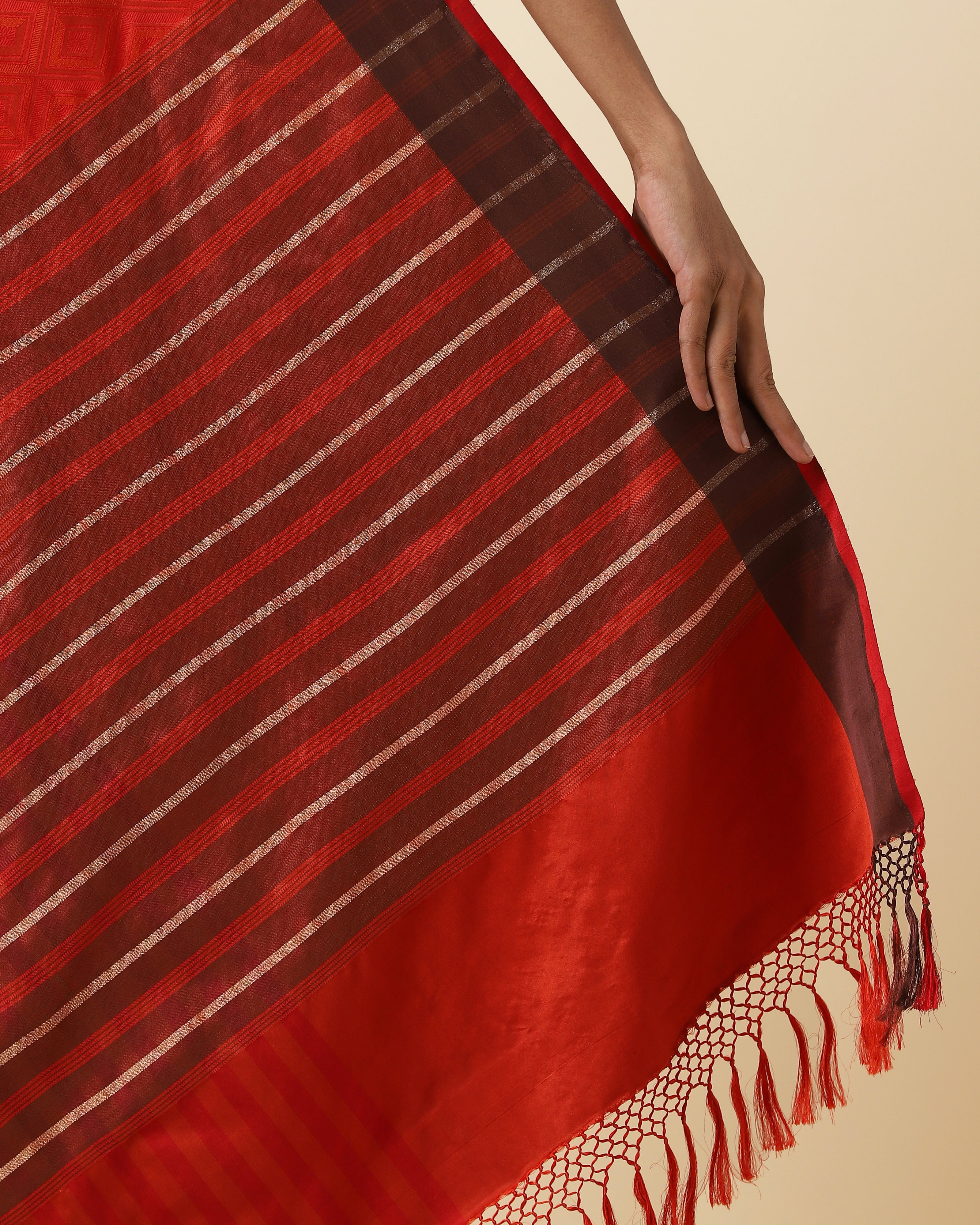 Yadvi Banarasi Tanchoi Silk Saree