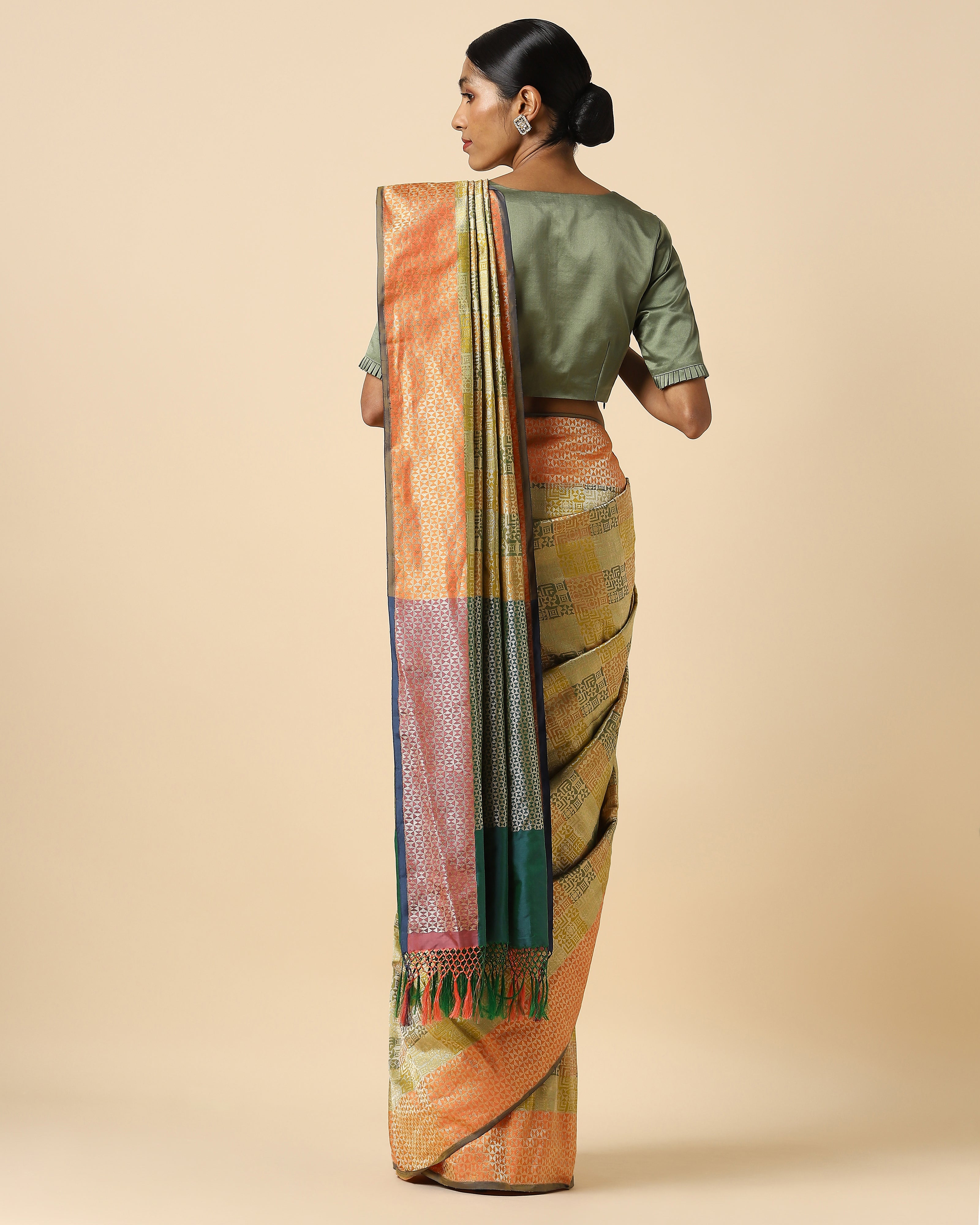 Sumona Banarasi Kadwa Silk Saree