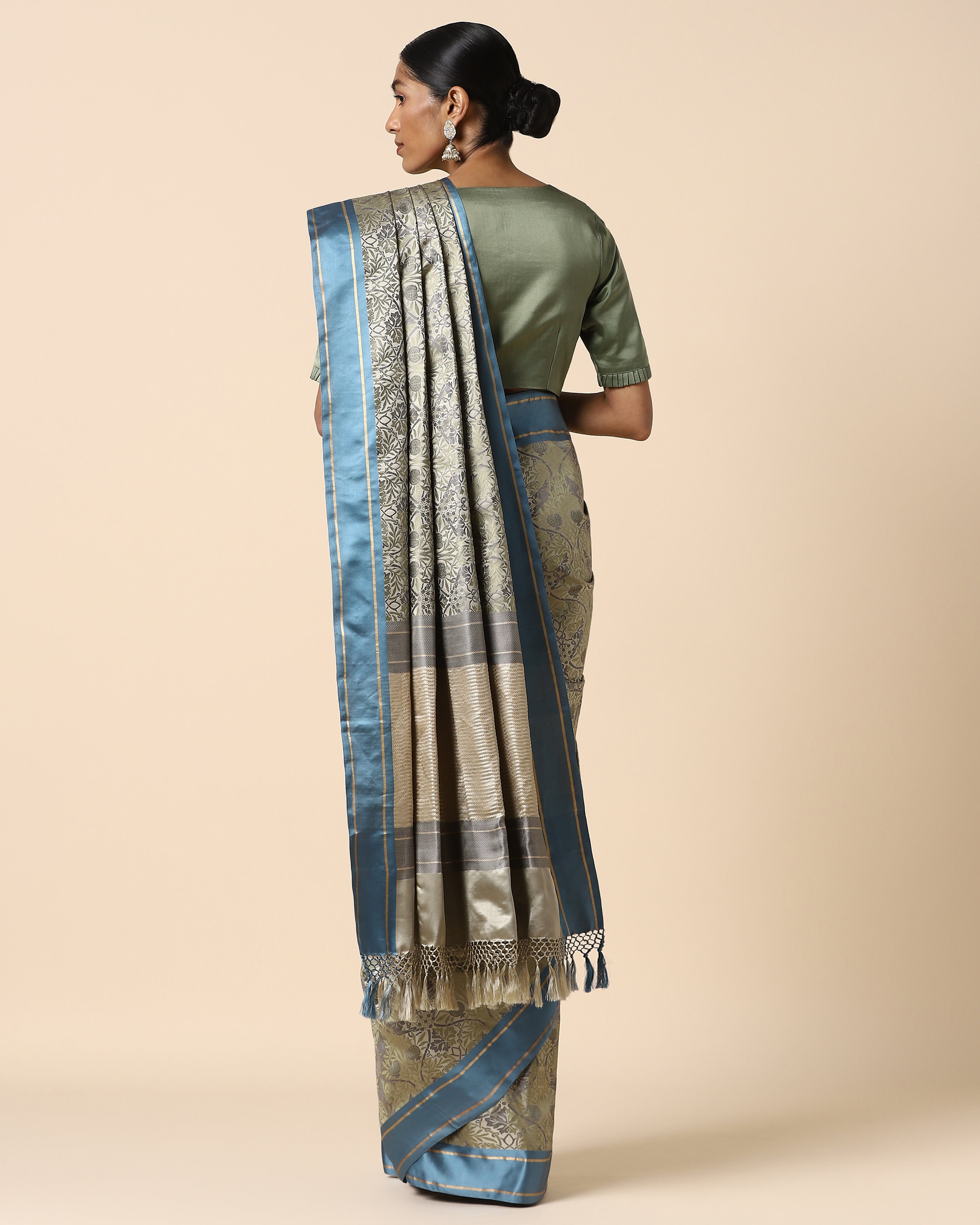 Prerita Banarasi Tanchoi Silk Saree
