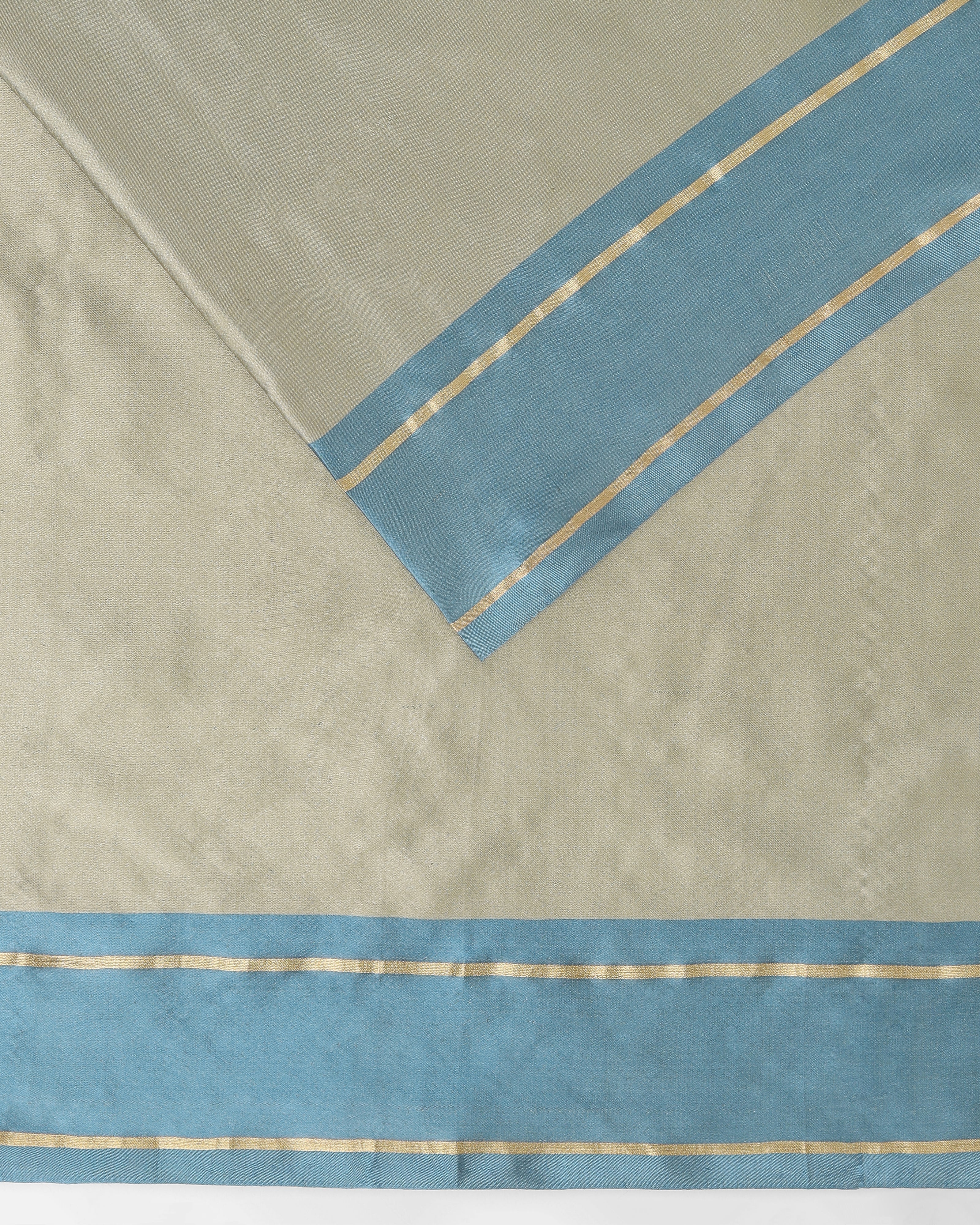Prerita Banarasi Tanchoi Silk Saree
