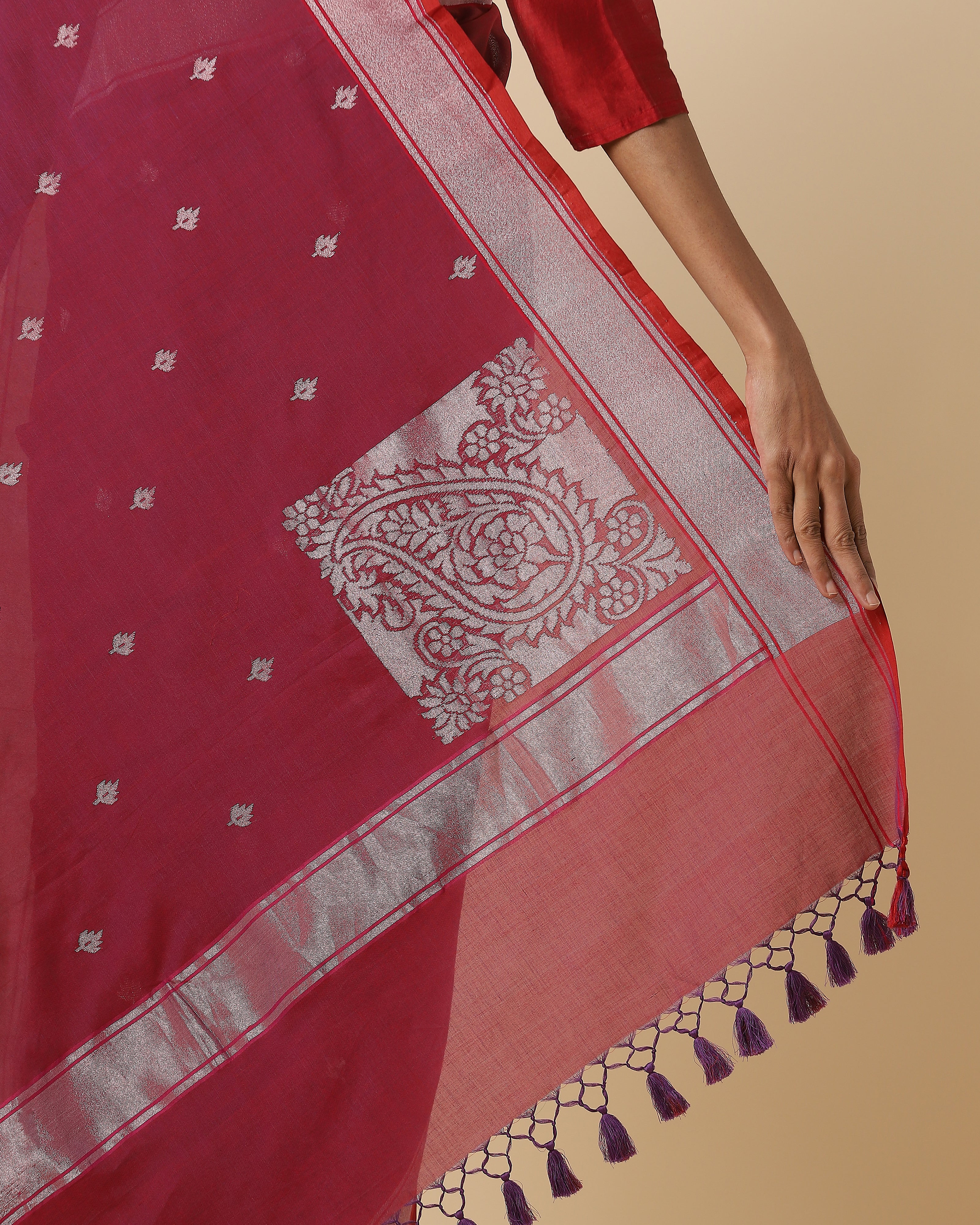 Divisha Banarasi Kadwa Cotton Saree
