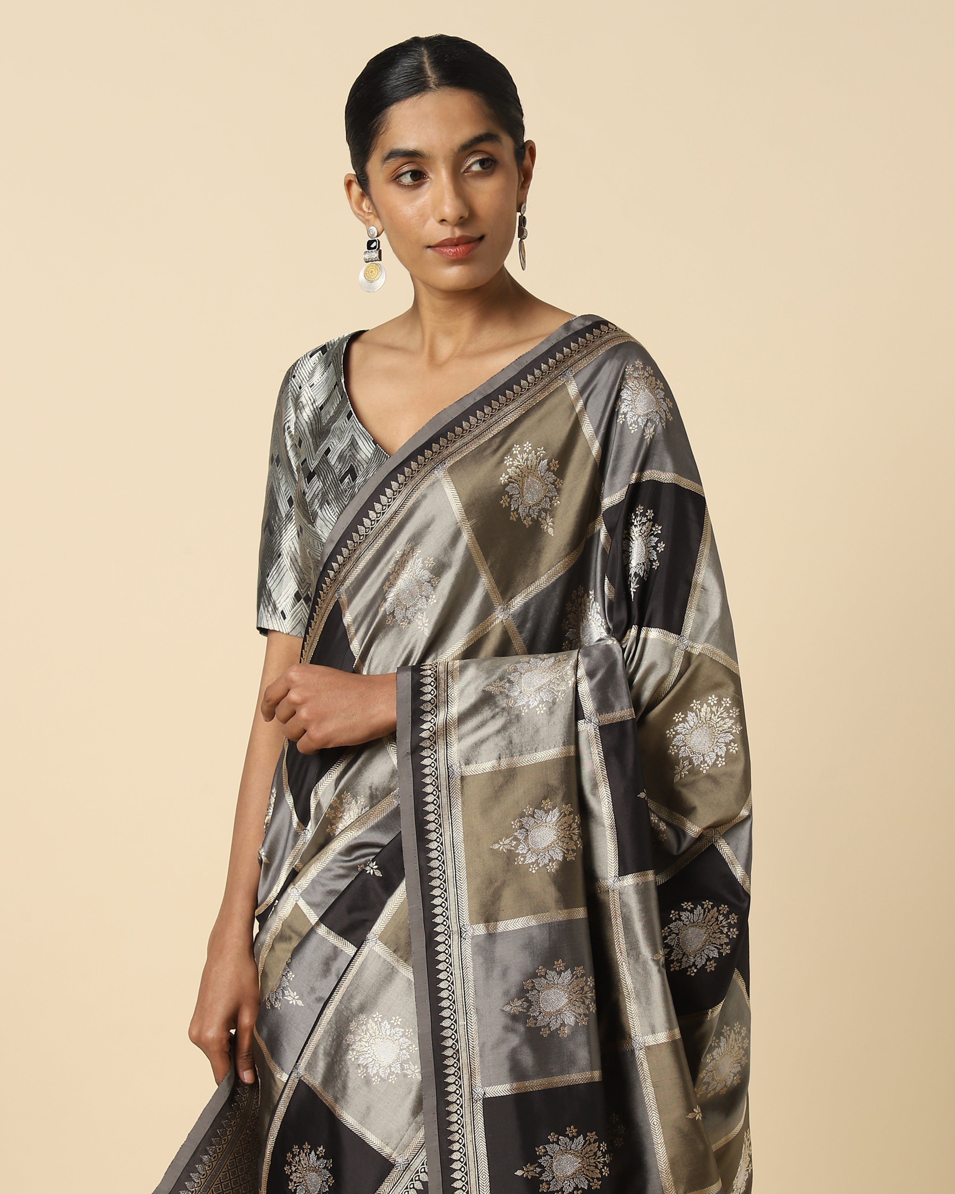 Dayita Banarasi Rangkaat Silk Saree