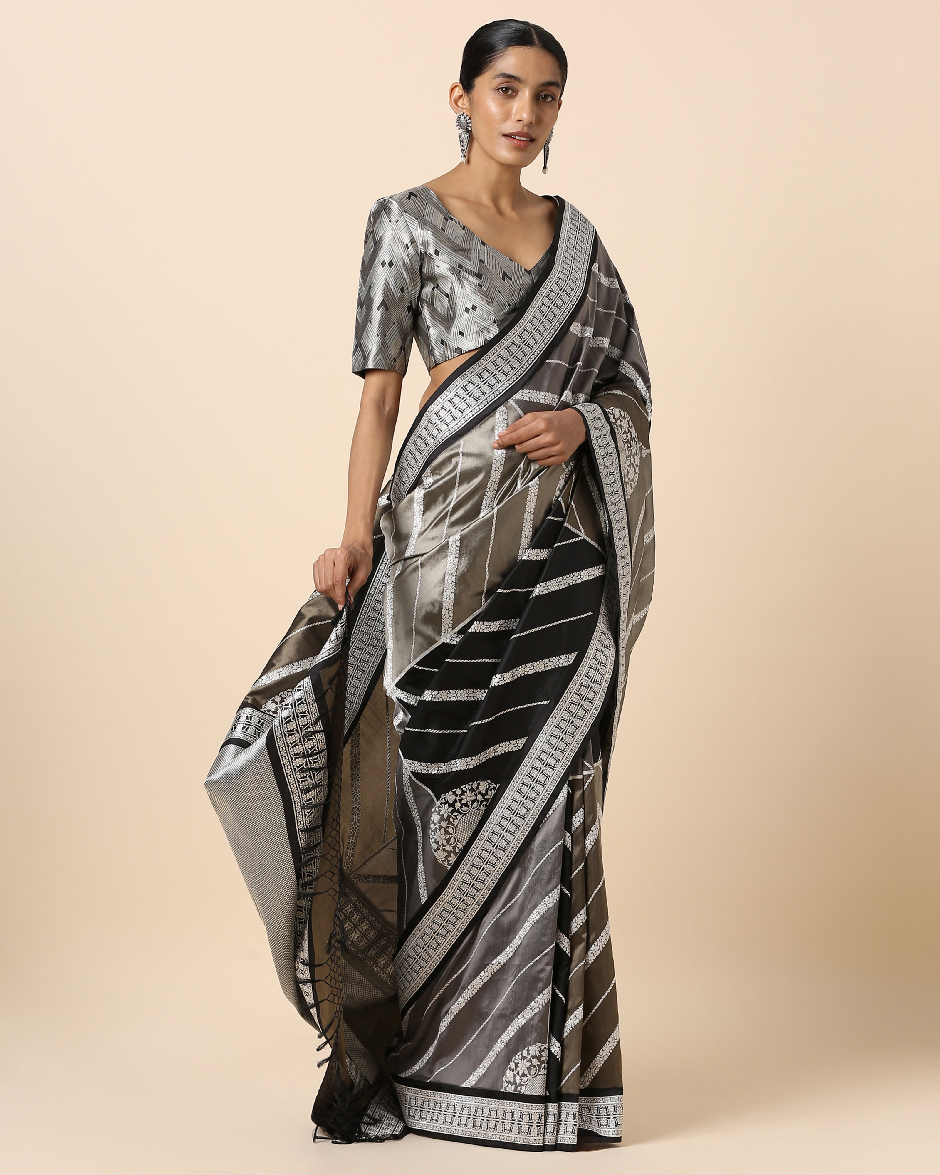 Aloka Banarasi Rangkaat Kadwa Silk Saree