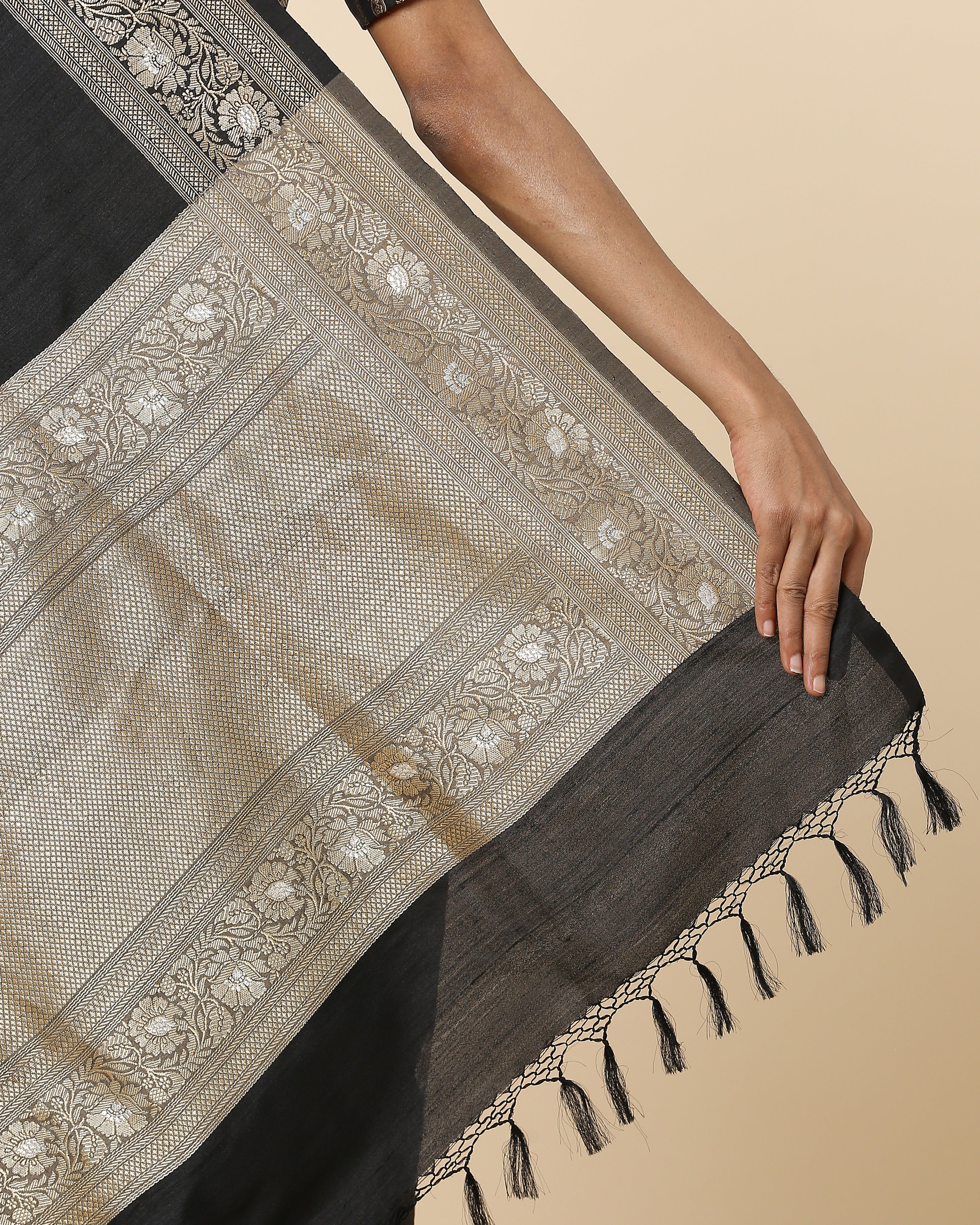 Hansal Banarasi Kadwa Silk Saree